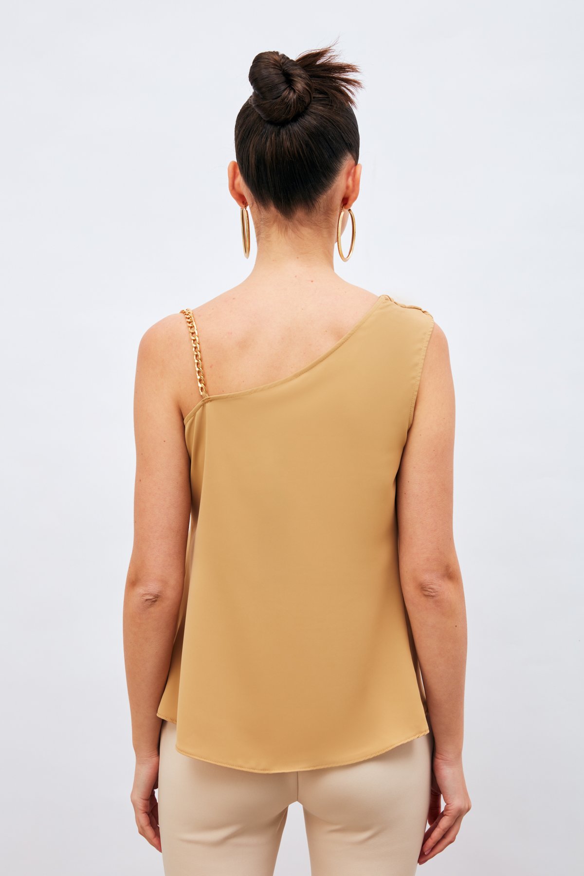 Zincir Askı Detaylı Bluz - CAMEL