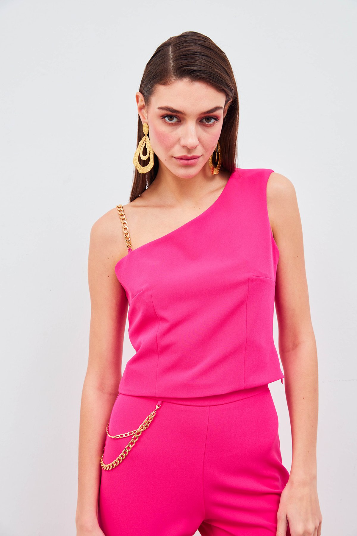 Zincir Askı Detaylı Crop Bluz - FUŞYA