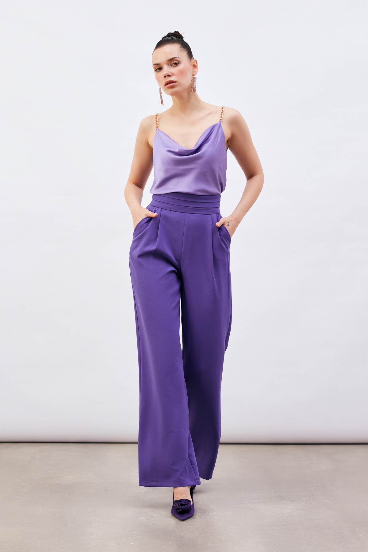 Zincir Askılı Saten Bluz - MOR