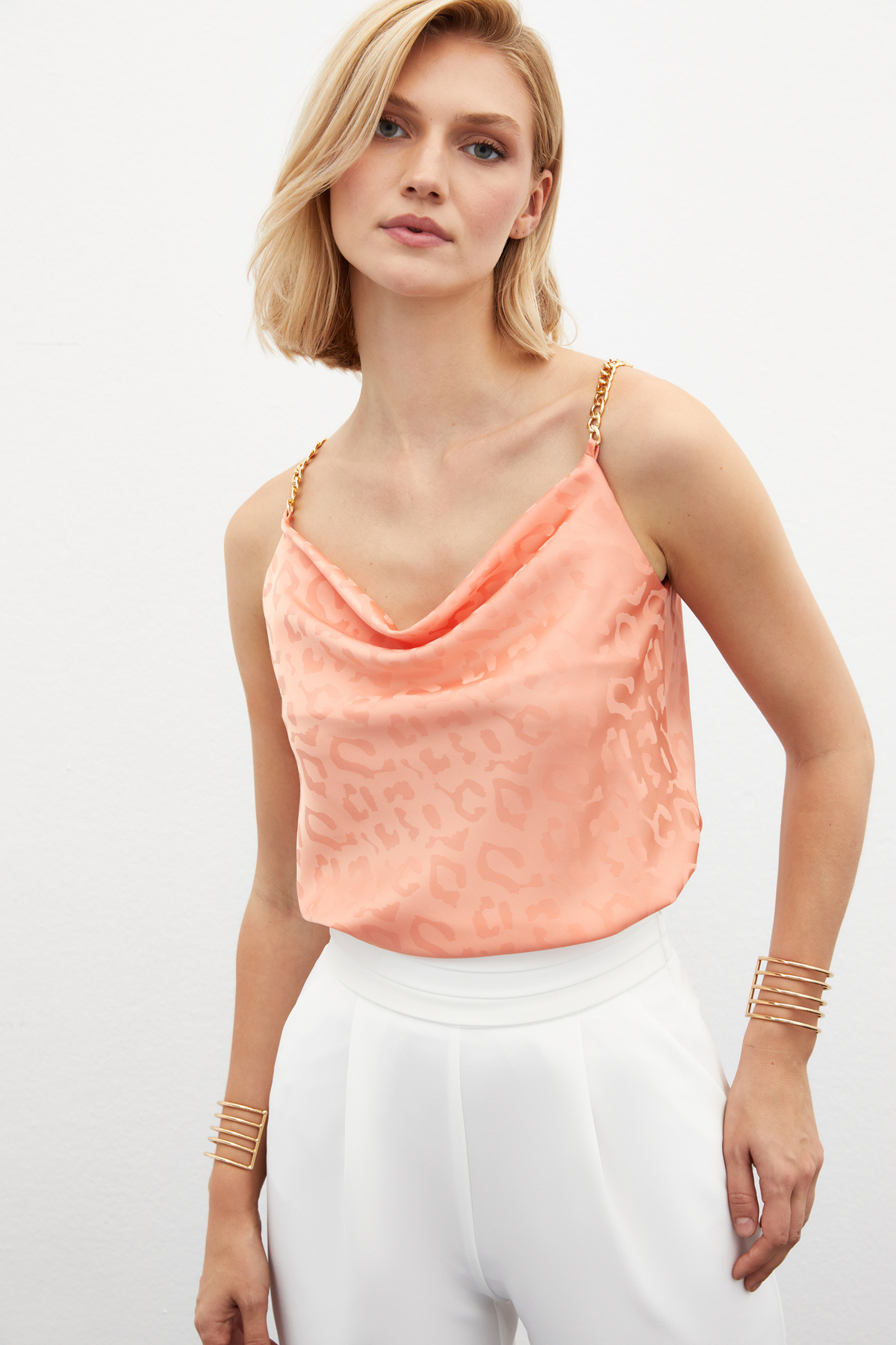 Zincir Askılı Saten Bluz - SOMON