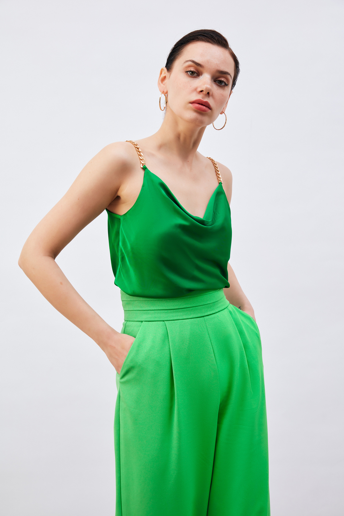 Zincir Askılı Saten Bluz - YEŞİL