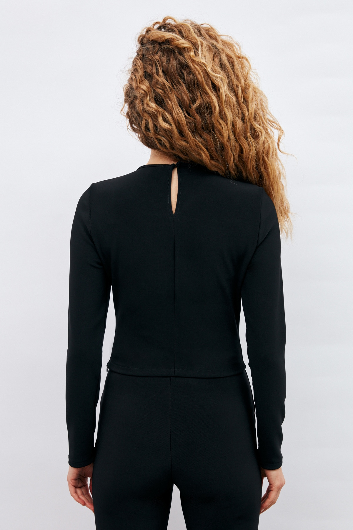 Zincir Detaylı Bluz - SİYAH