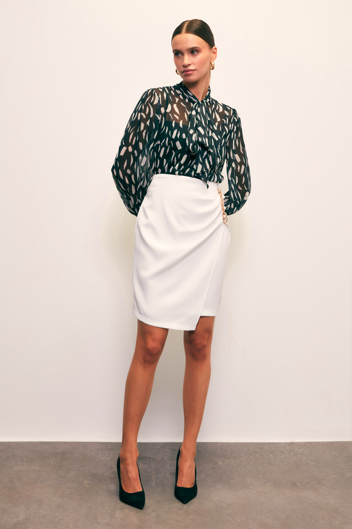 Chain Detailed Skirt - ECRU