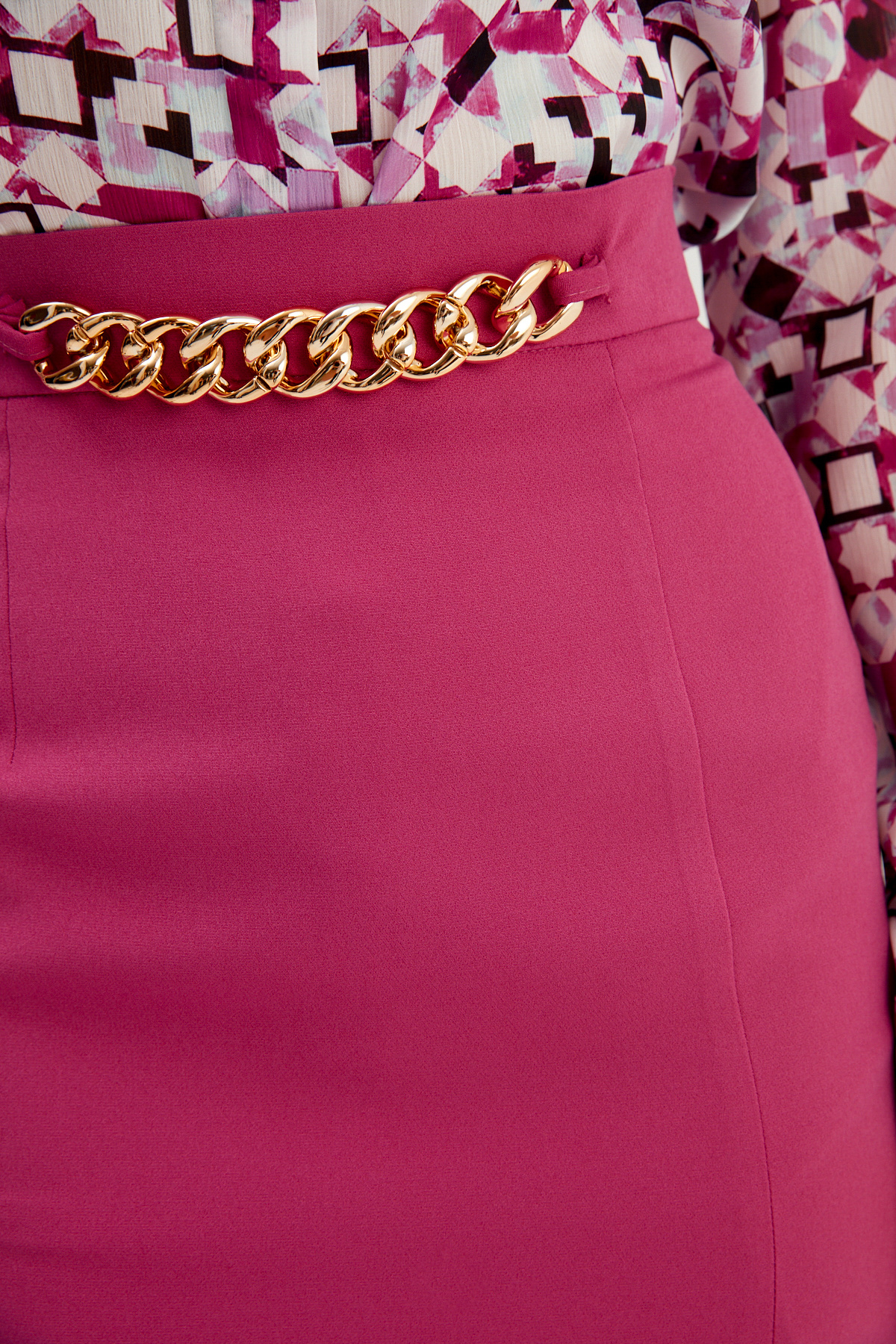 Zincir Detaylı Kalem Etek - FUŞYA