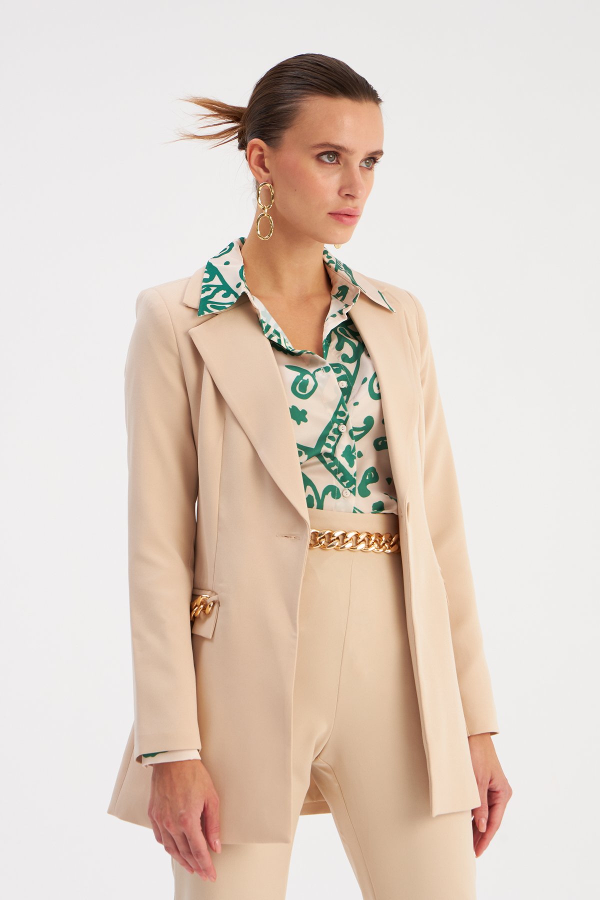 Zincir Detaylı Uzun Ceket - BEJ