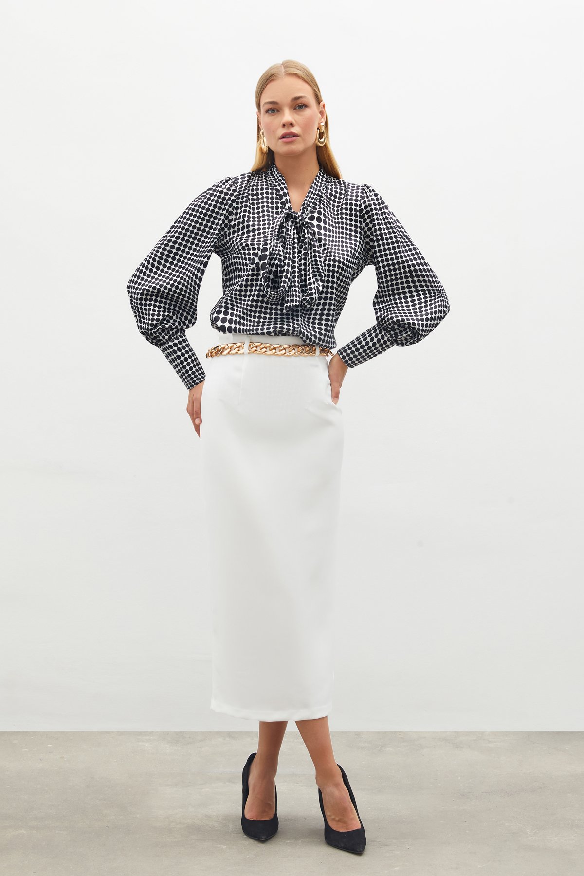 Pencil Skirt with Chain Belt - ECRU