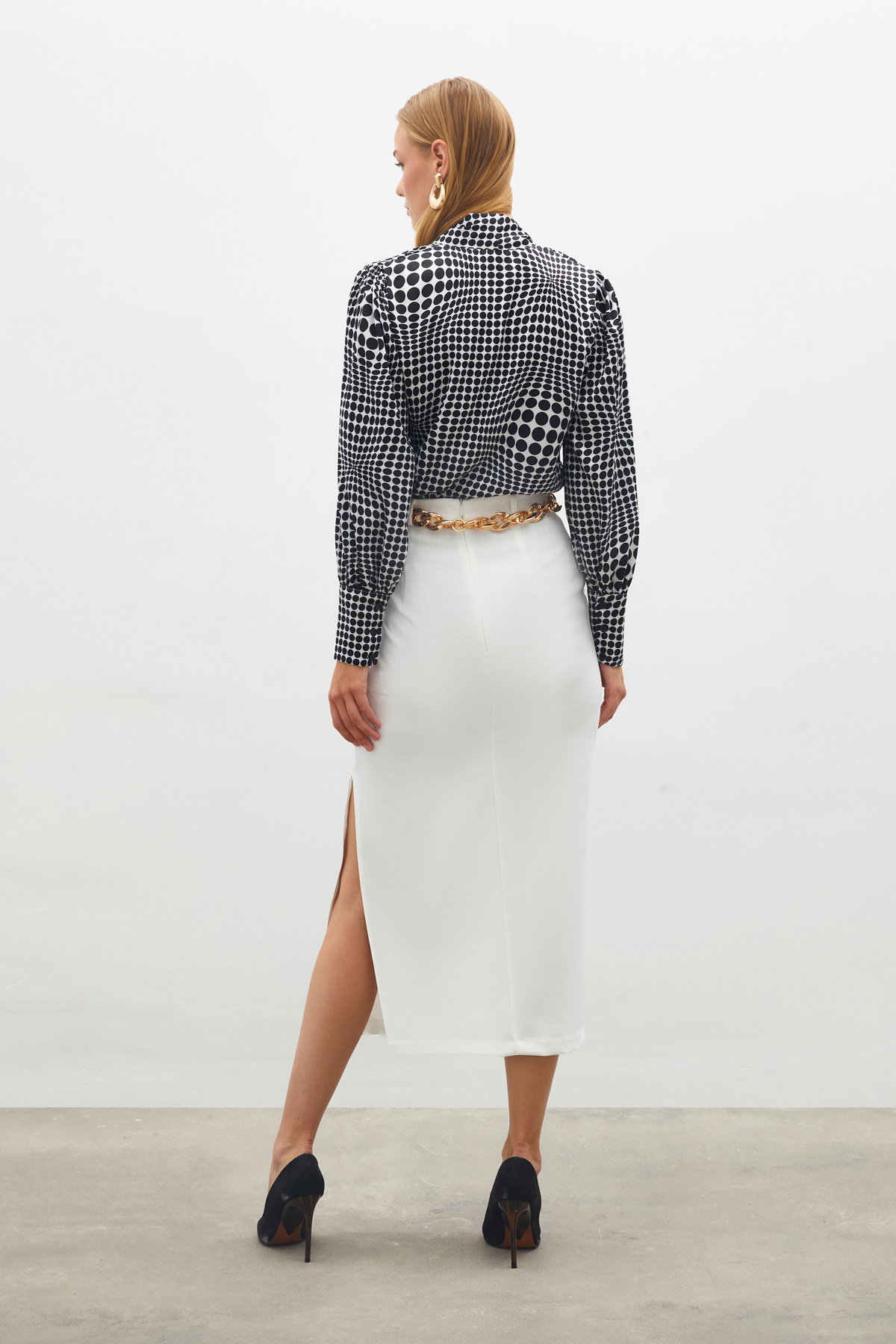 Pencil Skirt with Chain Belt - ECRU