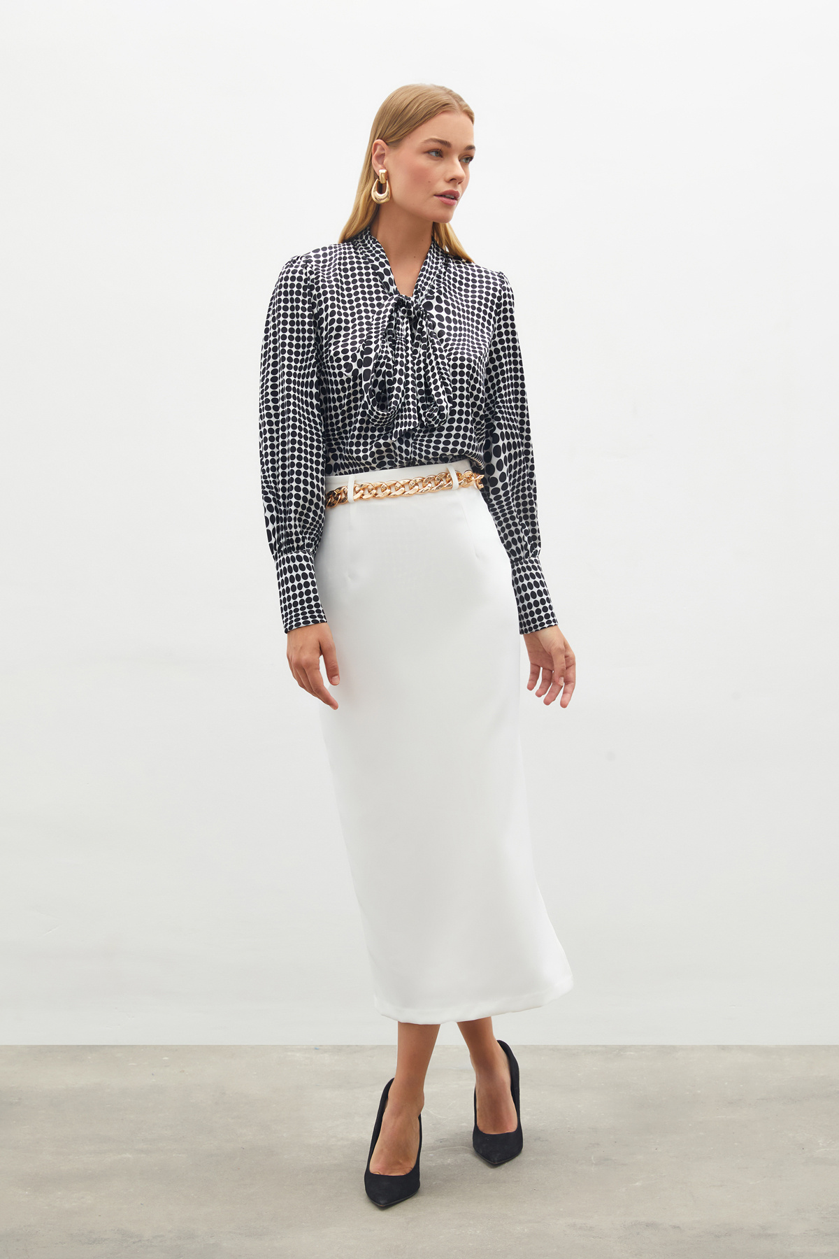 Pencil Skirt with Chain Belt - ECRU