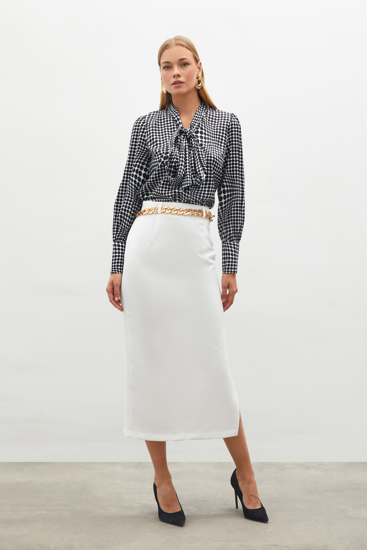 Pencil Skirt with Chain Belt - ECRU