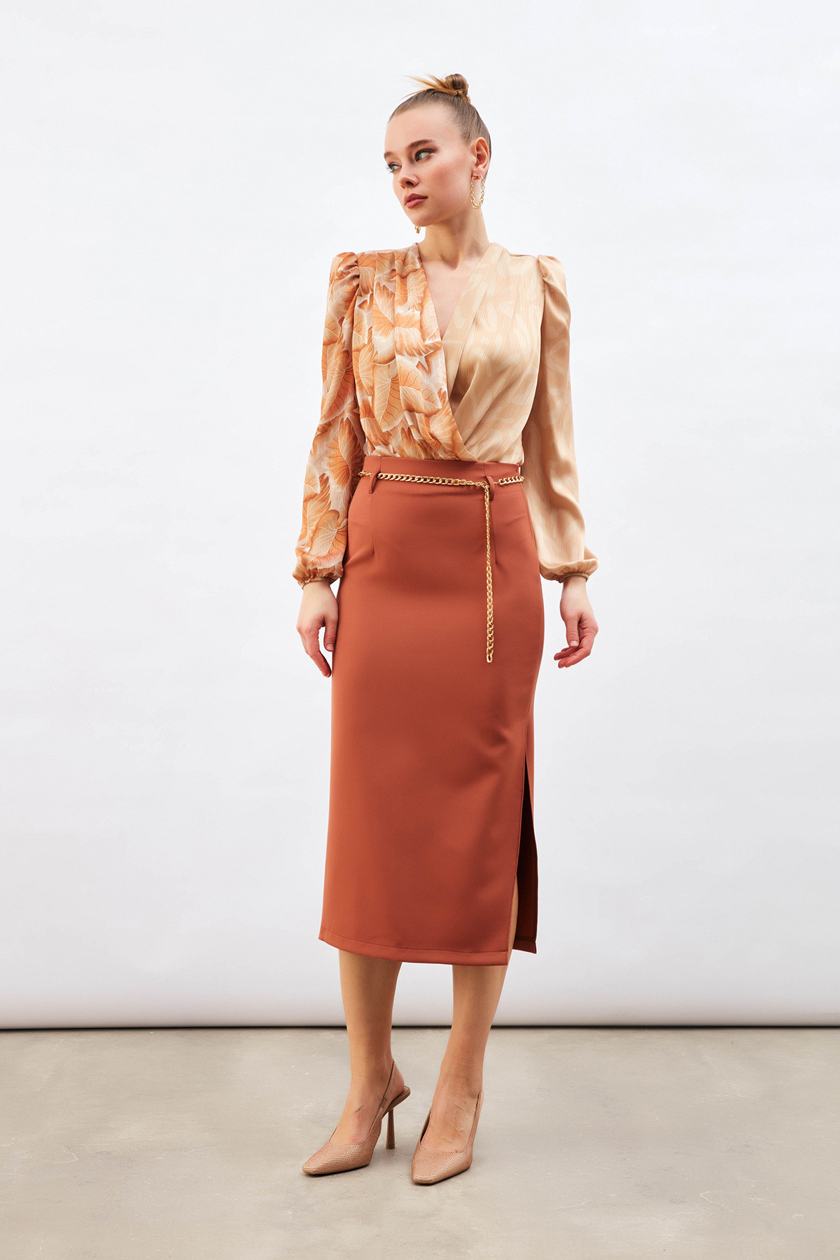 Zincir kemerli kalem etek - KAHVE