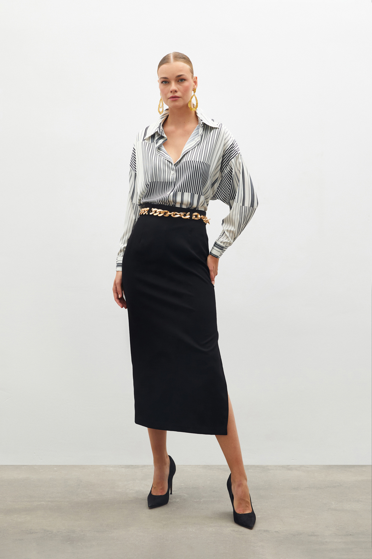 Zincir Kemerli Kalem Etek - SİYAH