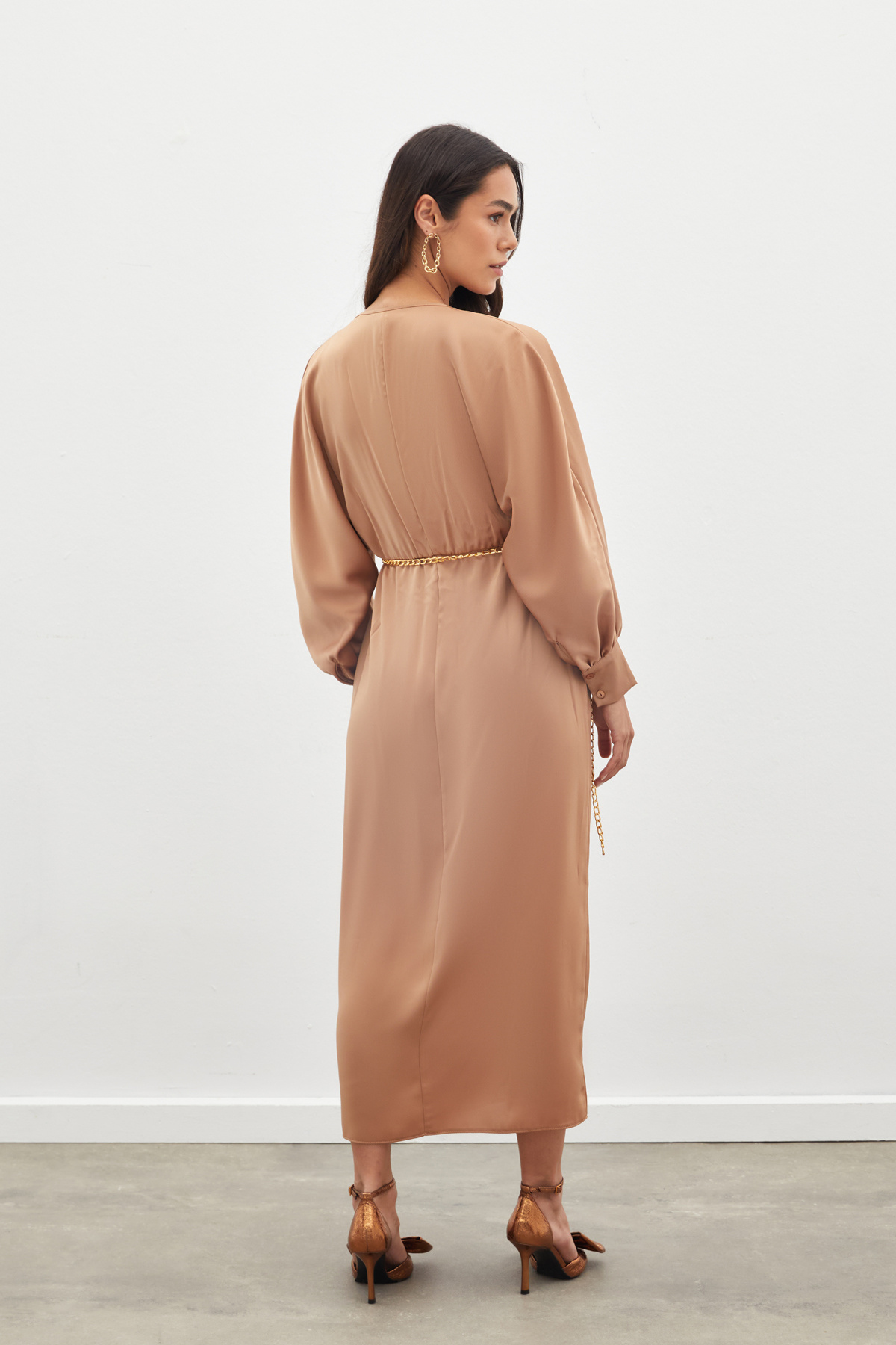 Chain Belt Satin Dress - CAMEL