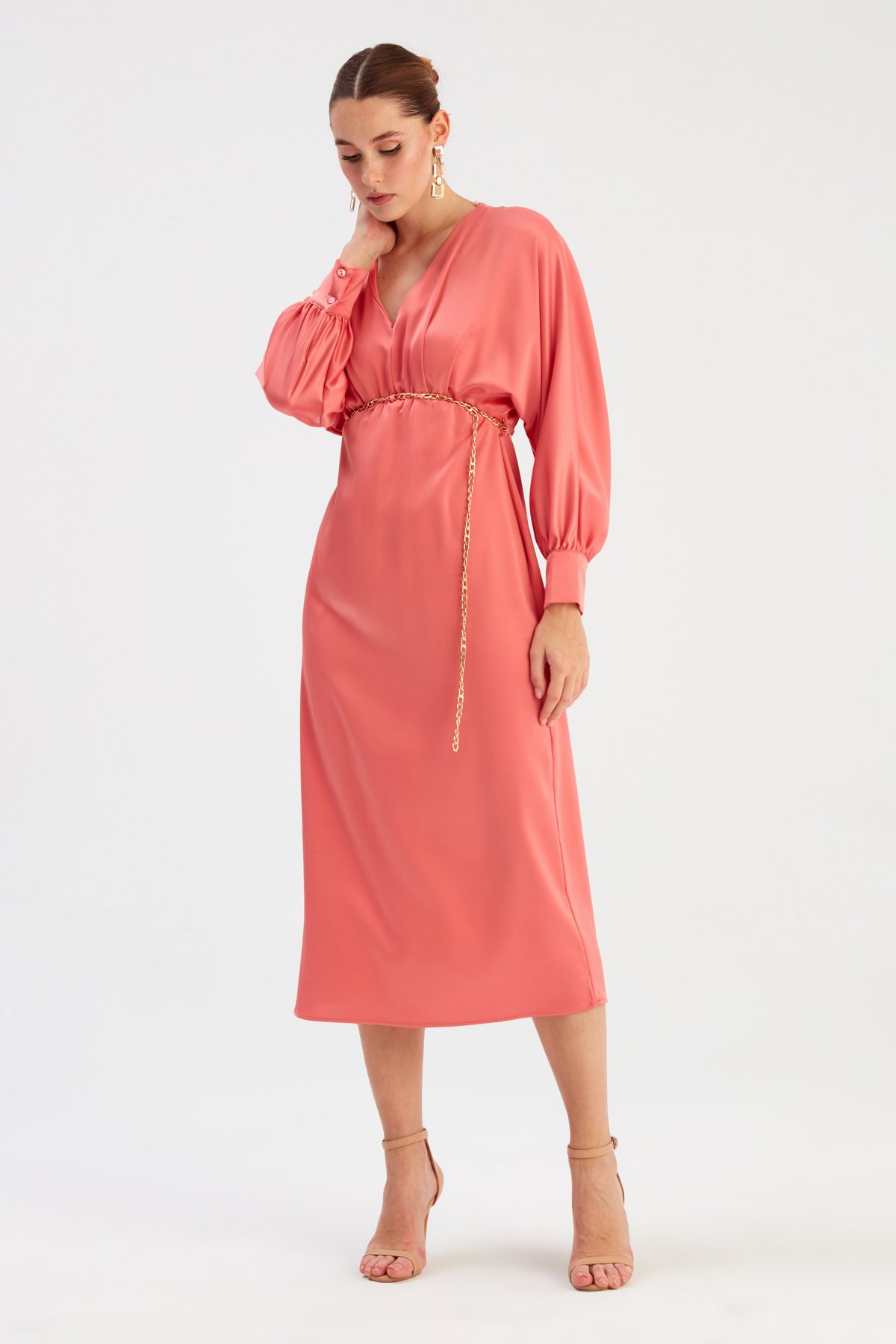 Zincir Kemerli Saten Elbise - GUL KURUSU