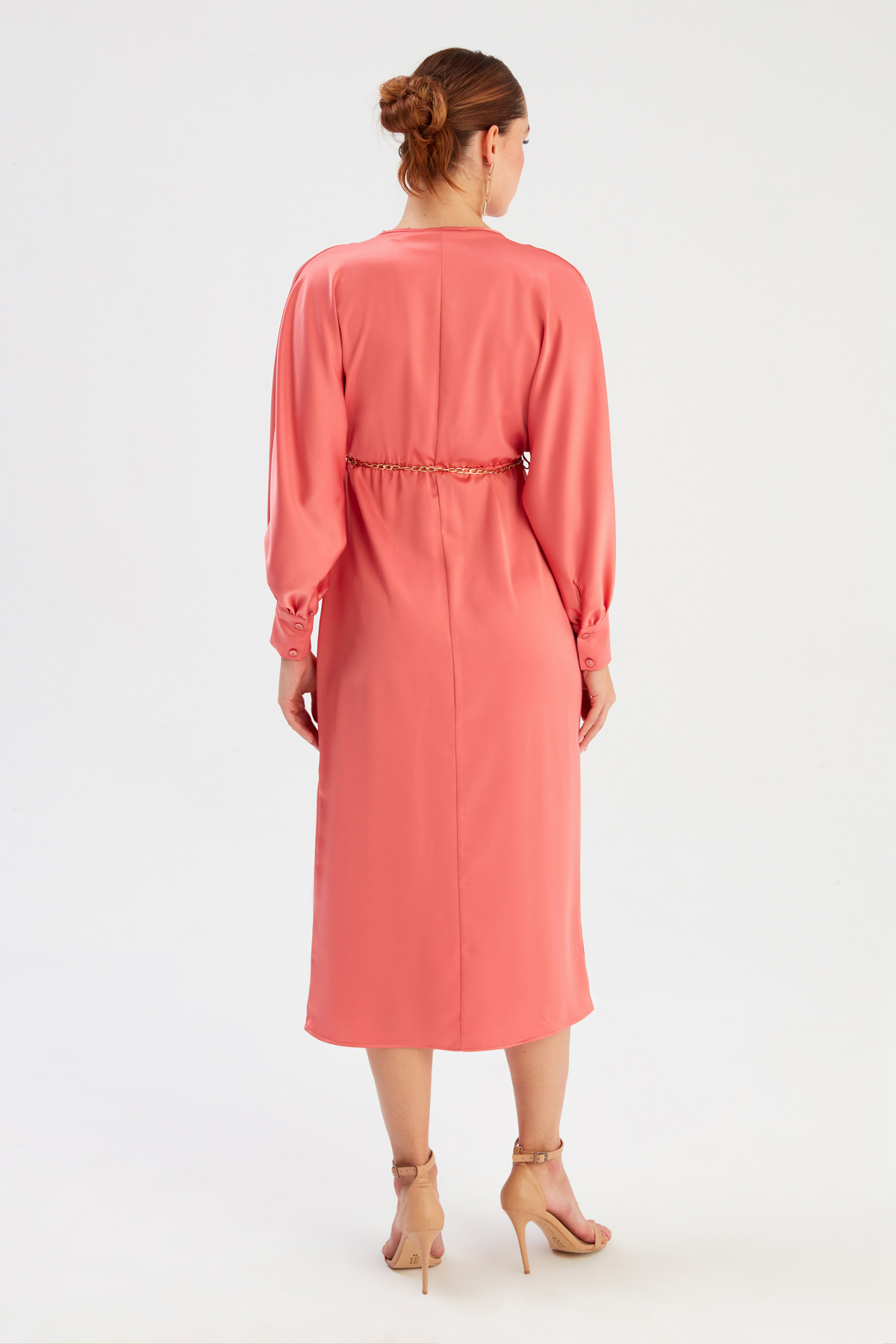 Zincir Kemerli Saten Elbise - GUL KURUSU