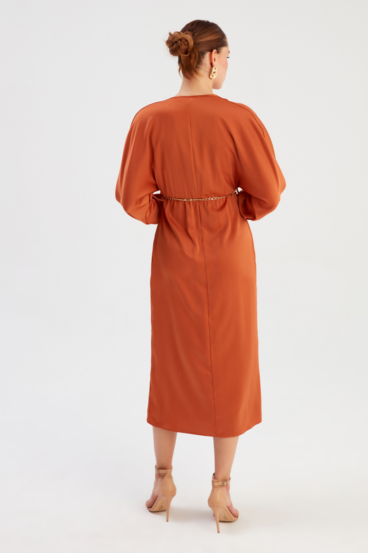 Zincir Kemerli Saten Elbise - ORANJ