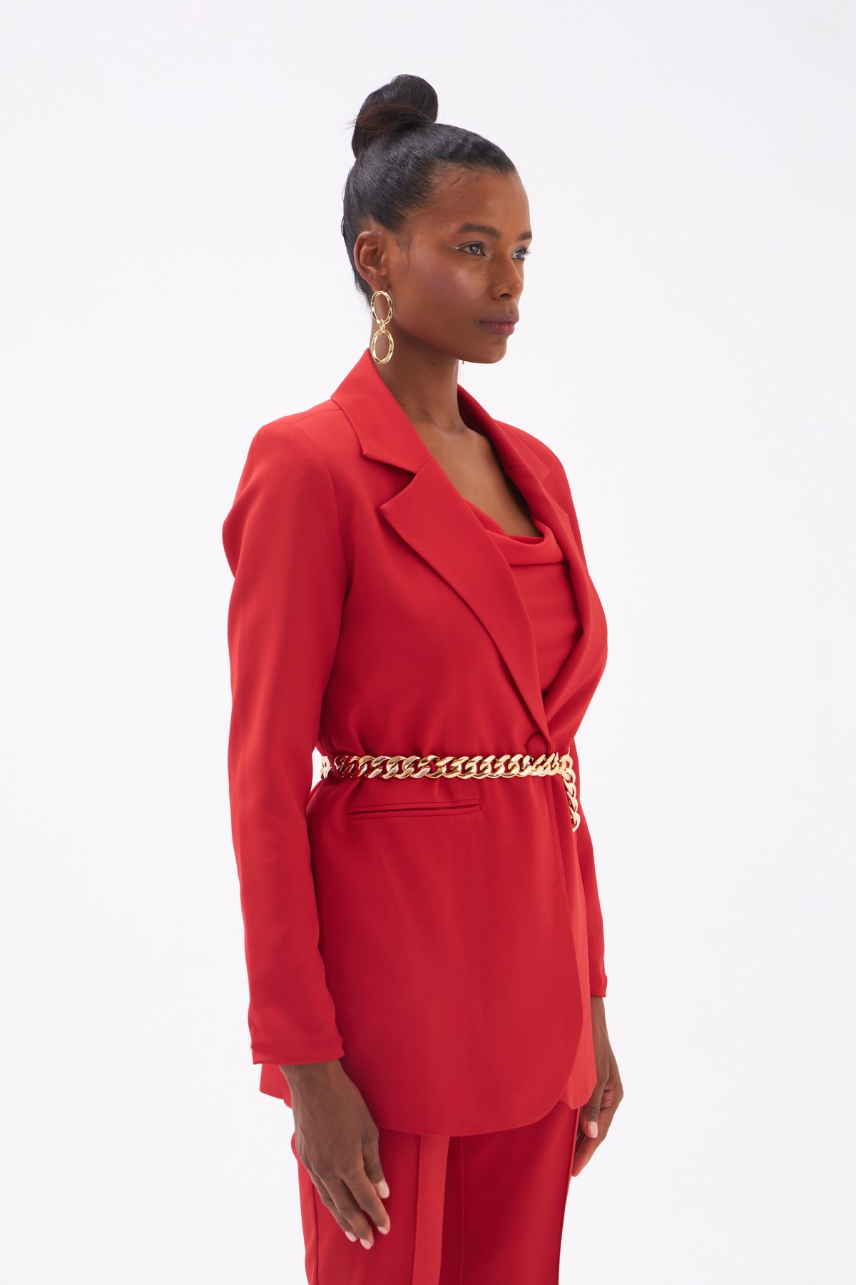Zincir Kemerli Uzun Ceket - KIRMIZI