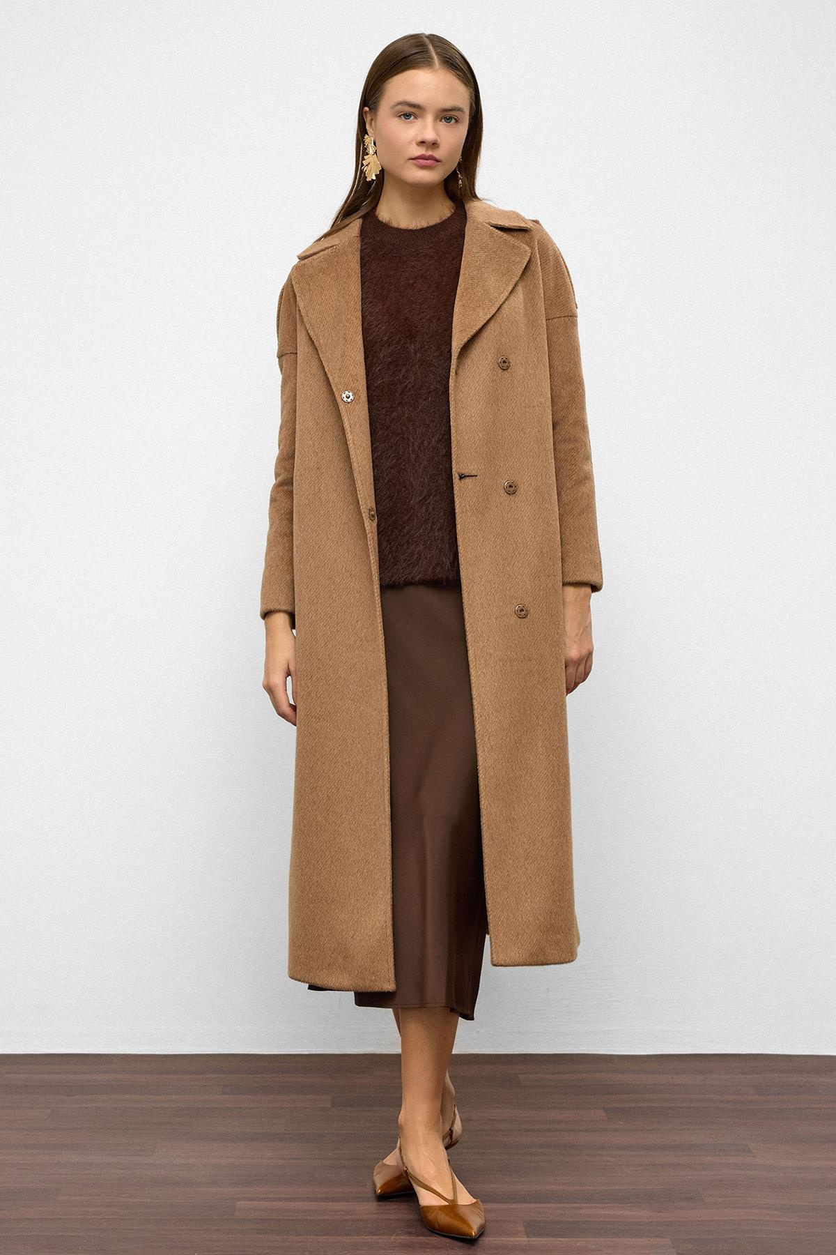 Oversized Mohair Coat with Epaulette Detail and Snap Closure CAMEL 3147