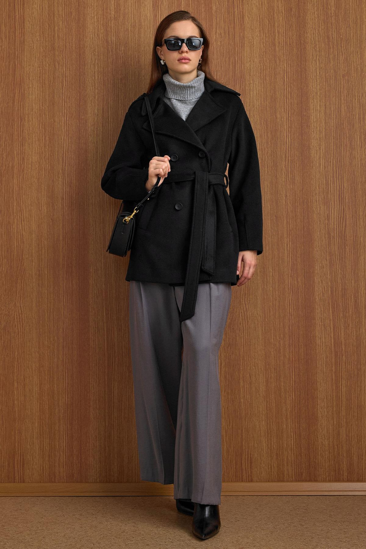 Apolet Detaylı Oversize Kısa Kaban SİYAH 3149