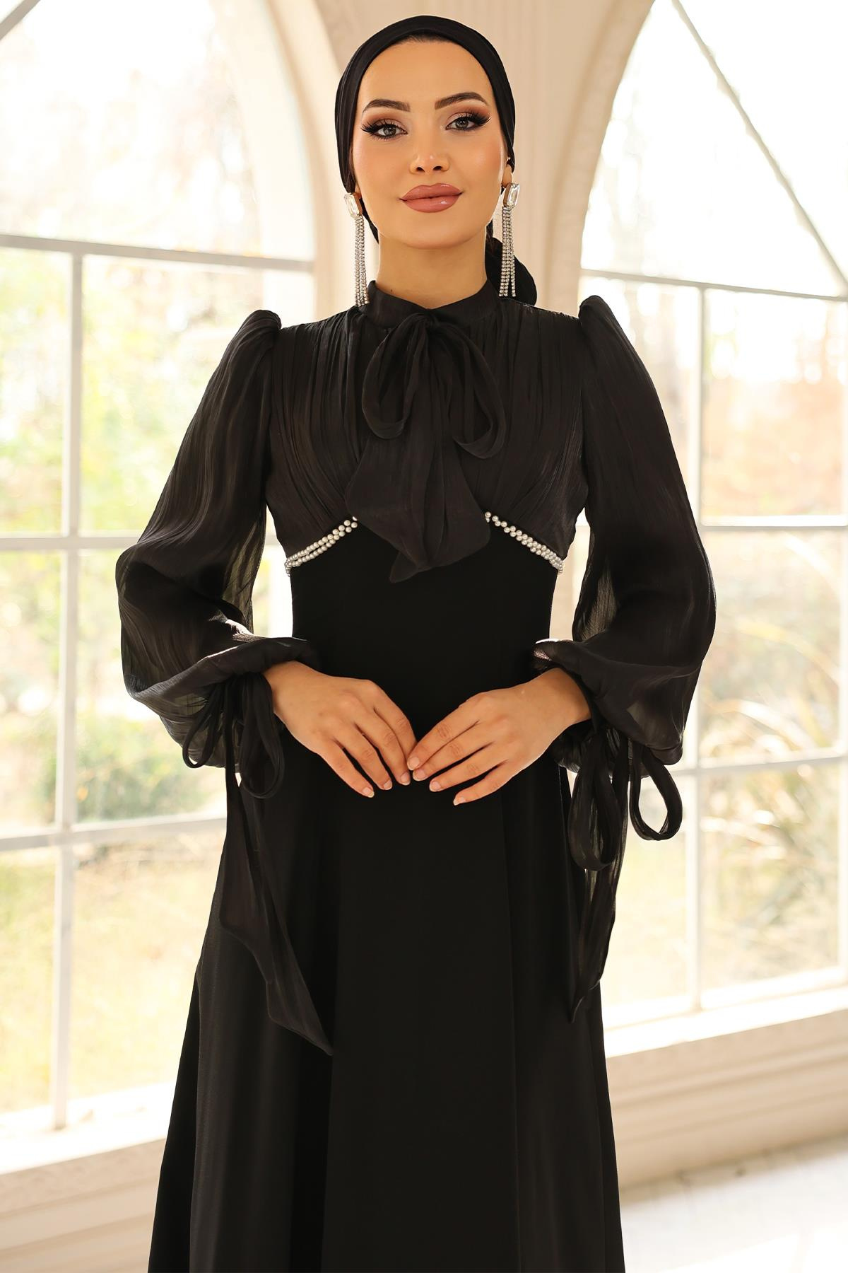 Bağcık ve İnci Detaylı Yoryo İpek Krep Kombinli Tesettür Abiye Elbise SİYAH 1685