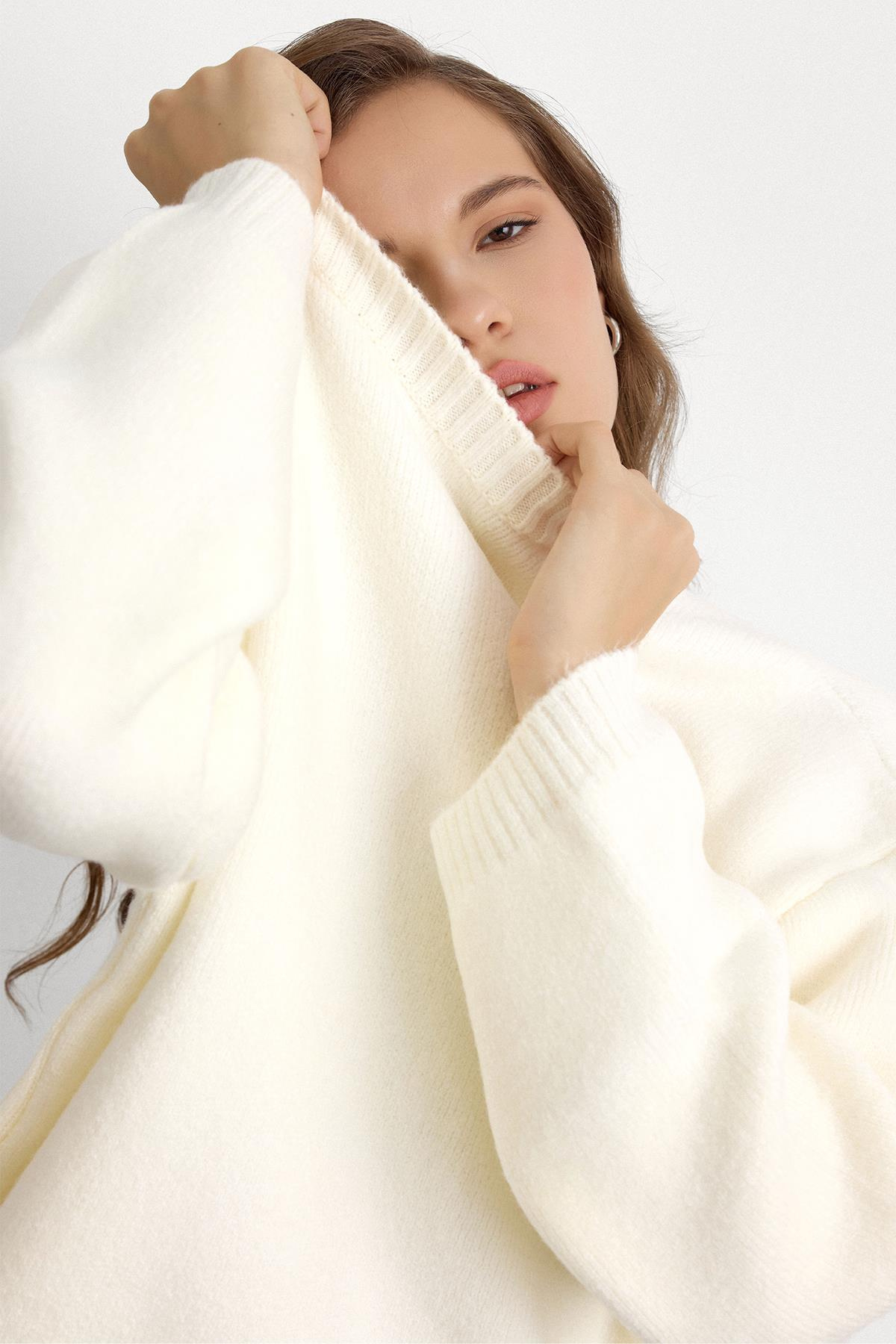 Bisiklet Yaka Atkı Salaş Kalın Kazak EKRU 8280