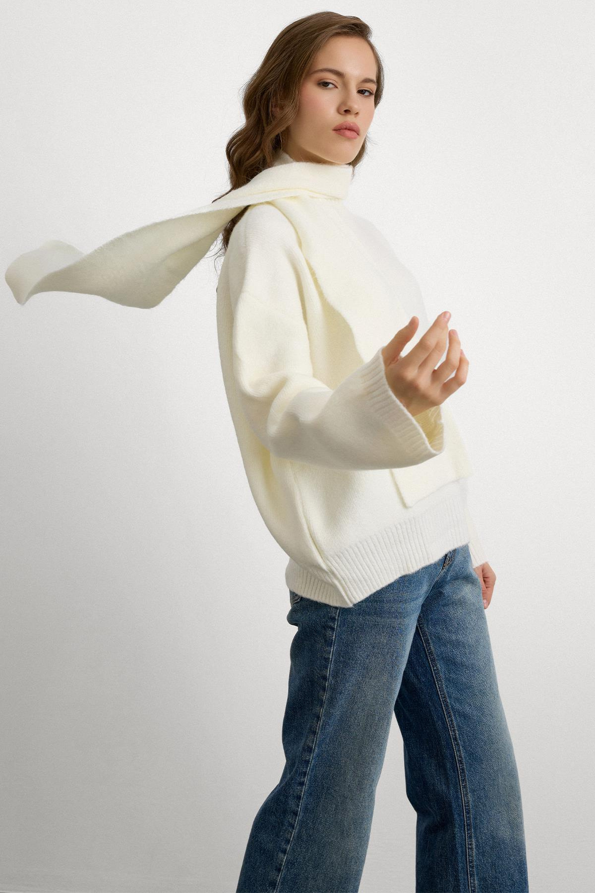 Bisiklet Yaka Atkı Salaş Kalın Kazak EKRU 8280