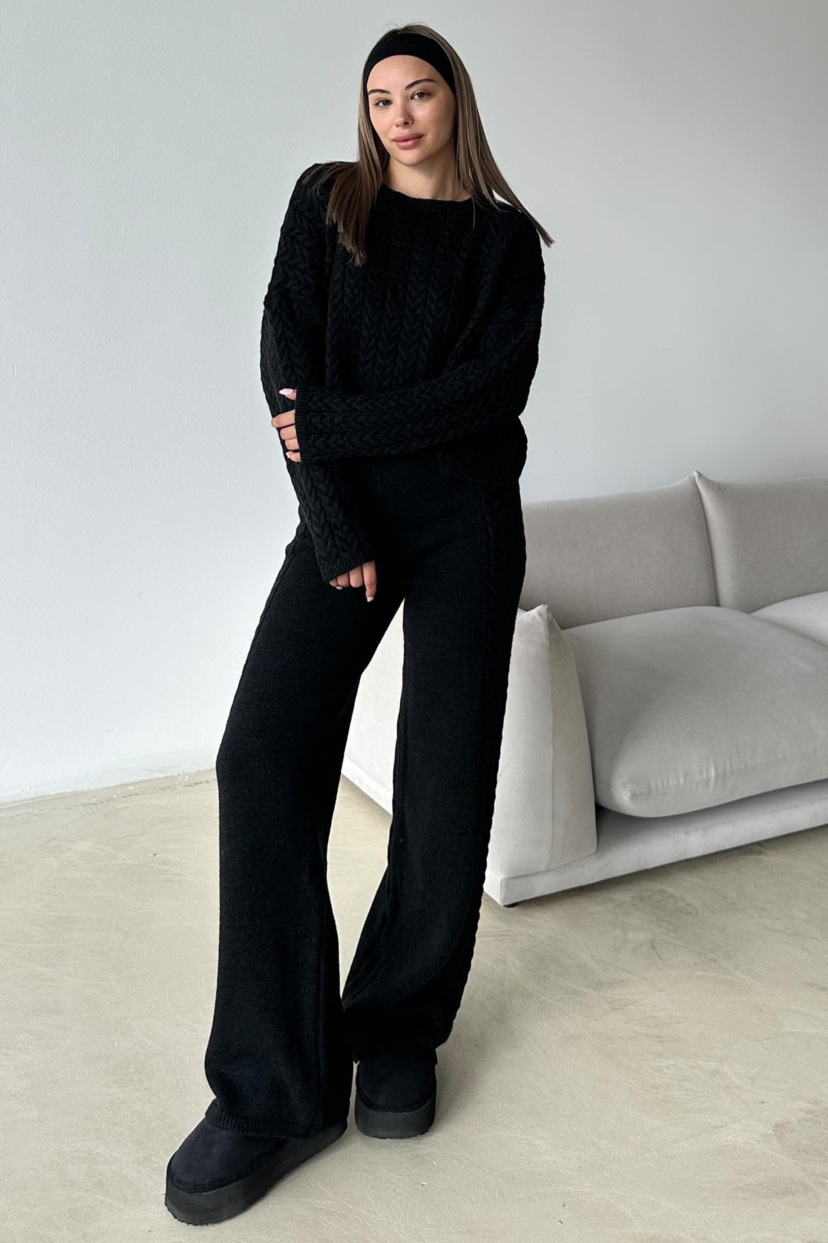 Crew Neck Hair Knit Sweater Suit BLACK 9369-TK