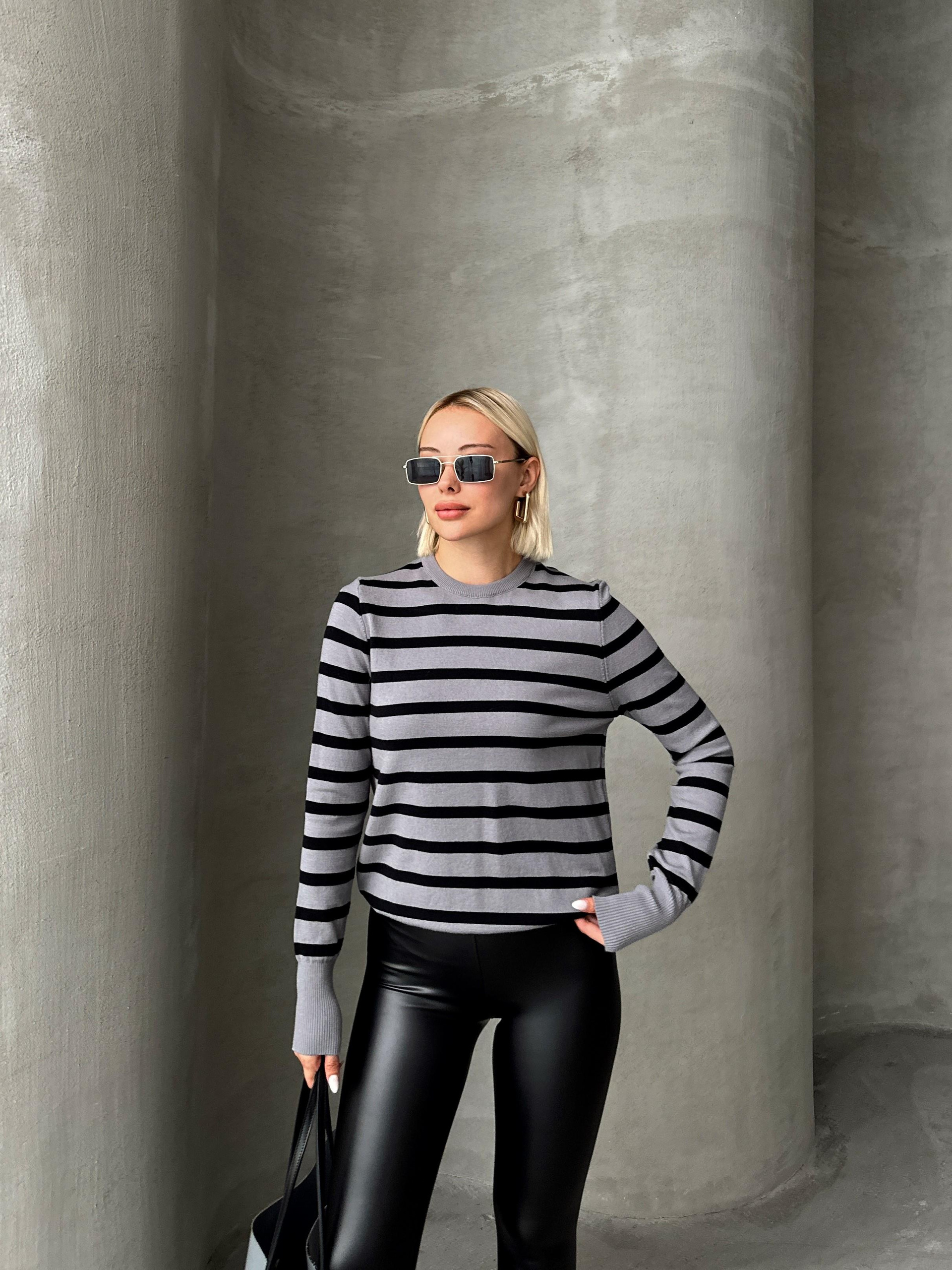 Bisiklet Yaka Siyah Çizgili Triko Kazak GRİ 8236