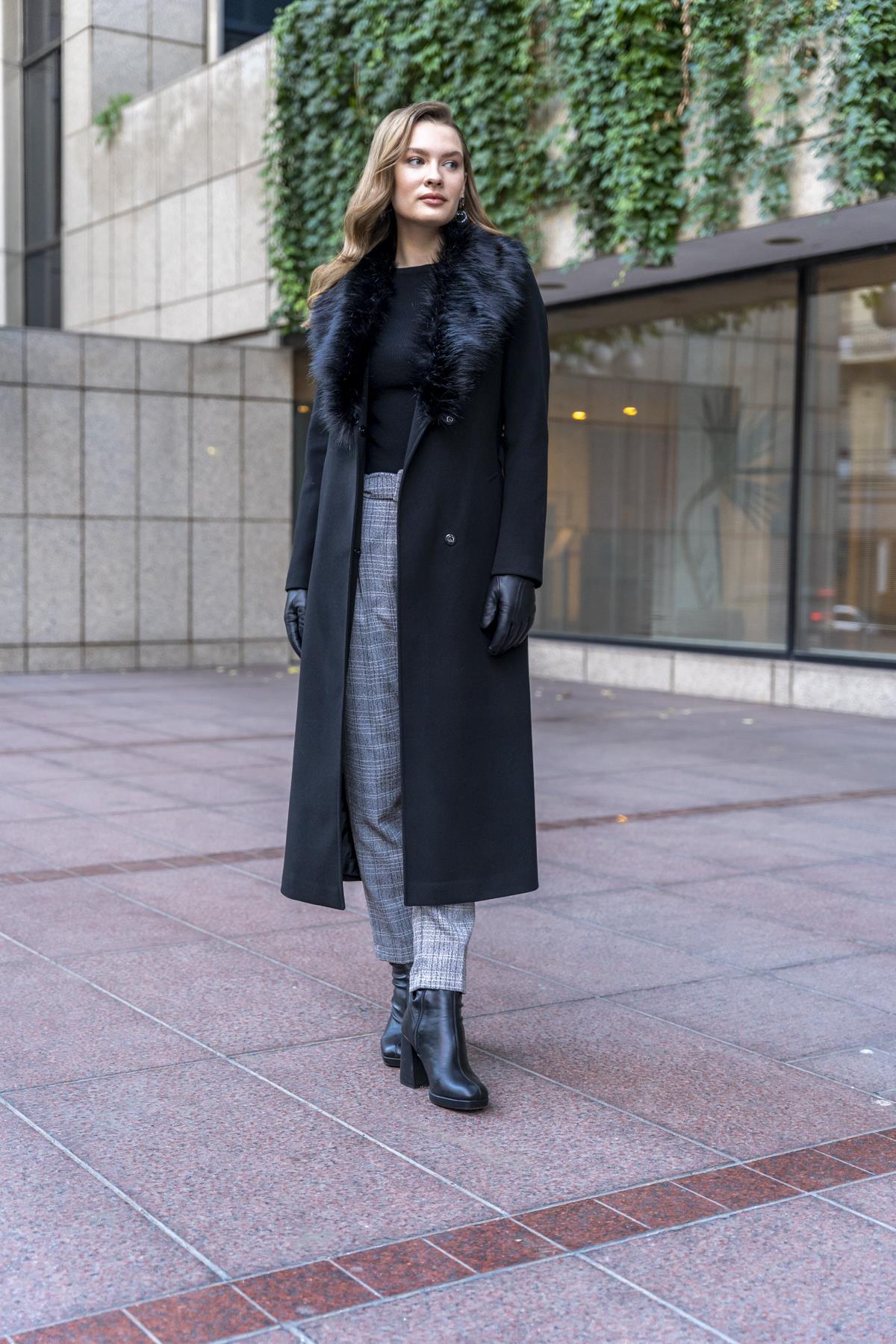 Detachable Fur-Lined Long Coat with Waist Tie BLACK 3804