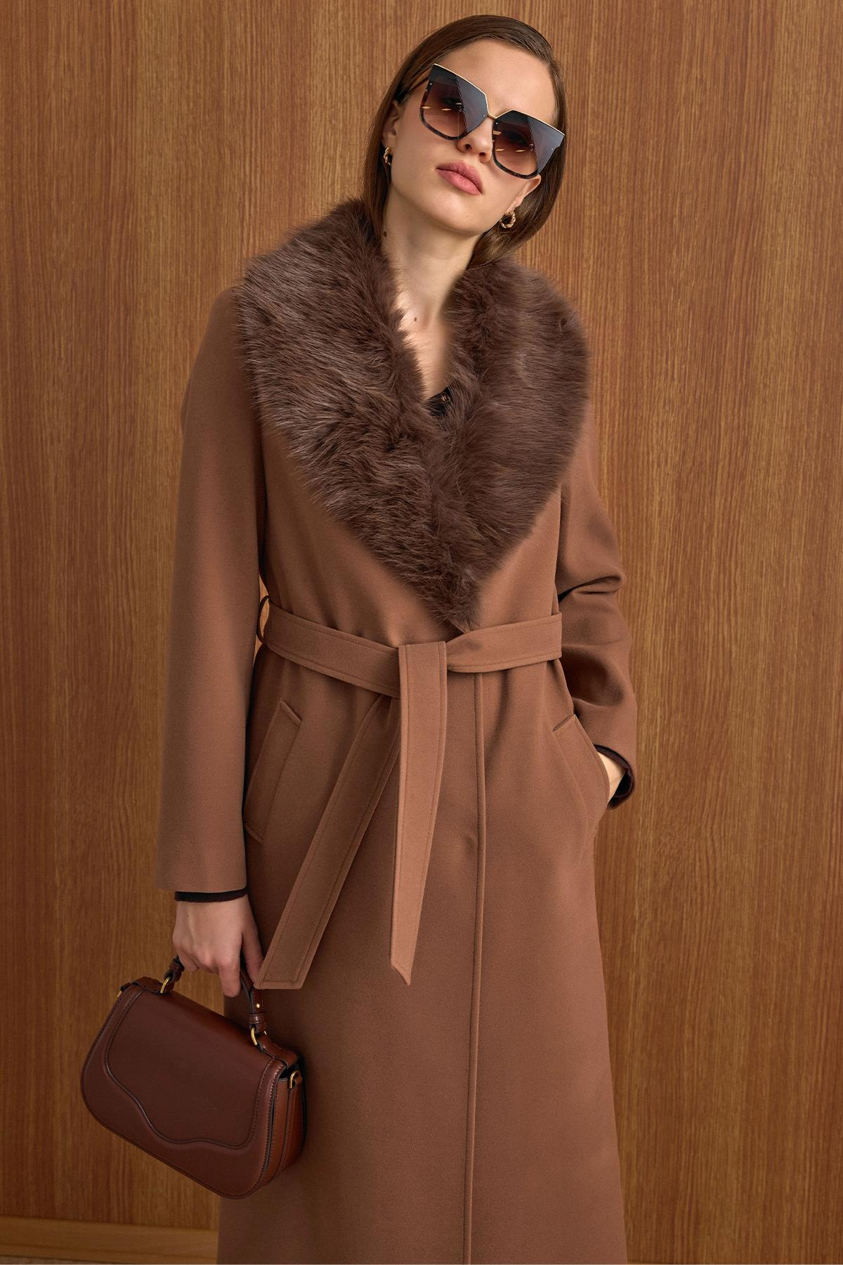 Detachable Fur-Lined Long Coat with Waist Tie CAMEL 3804