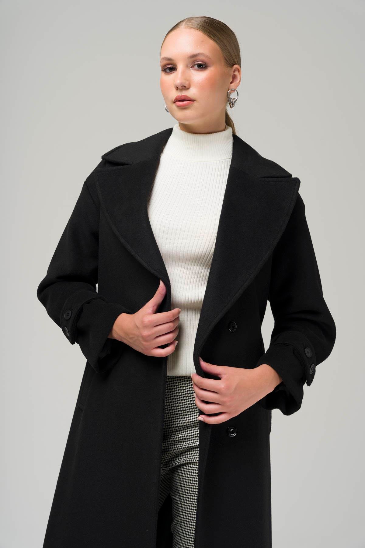 Snap-Front Closure, Low Sleeve, Oversize Coat BLACK 3933