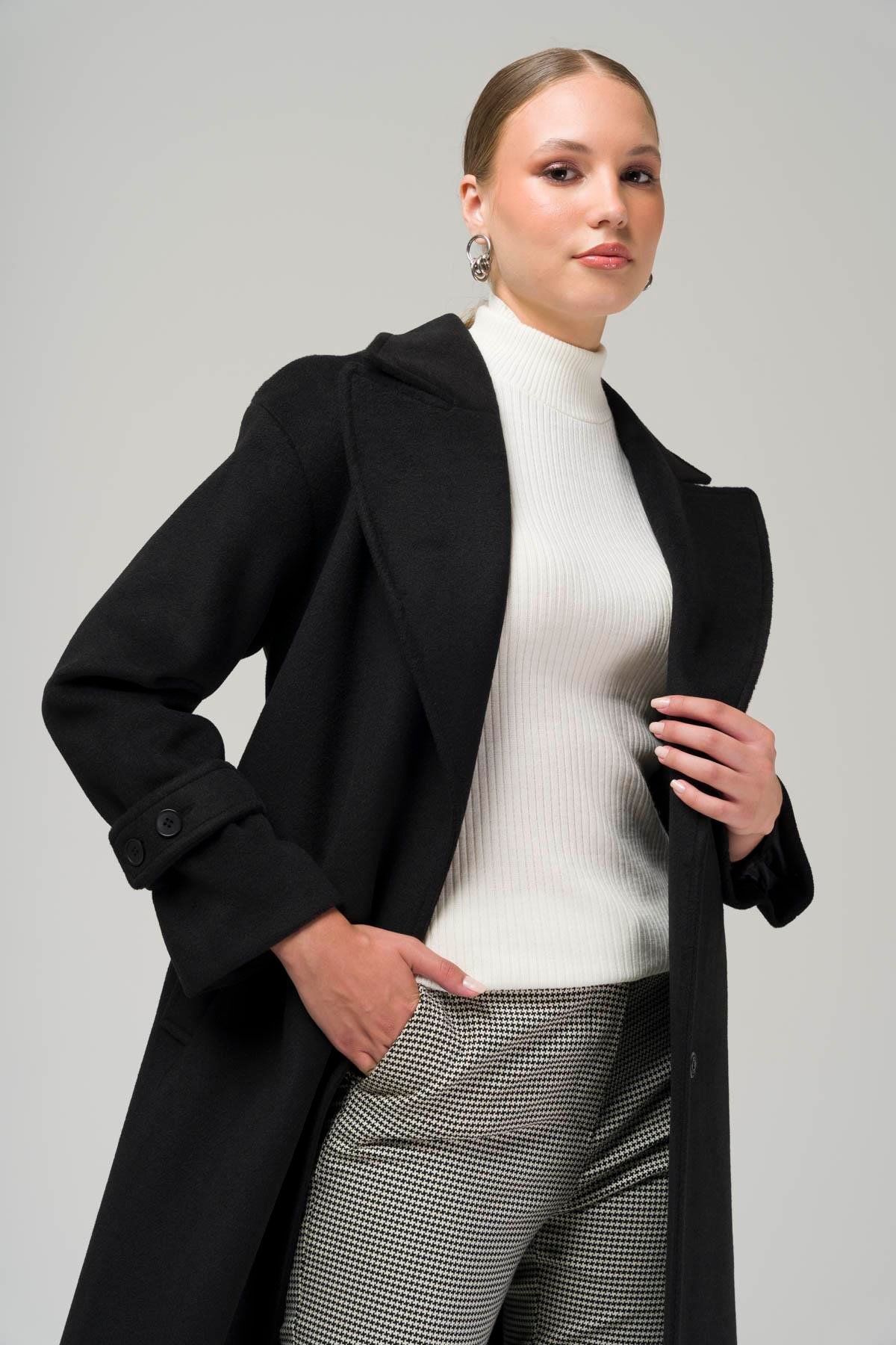 Snap-Front Closure, Low Sleeve, Oversize Coat BLACK 3933