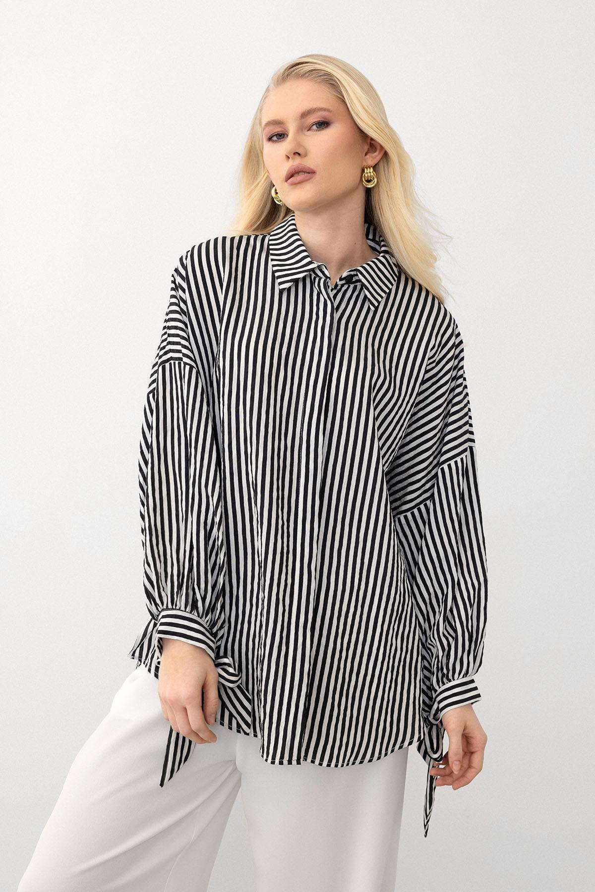 بدلة من قطعتين بقميص مخطط وبنطلون بخصر مطاطي أسود 7939-TK