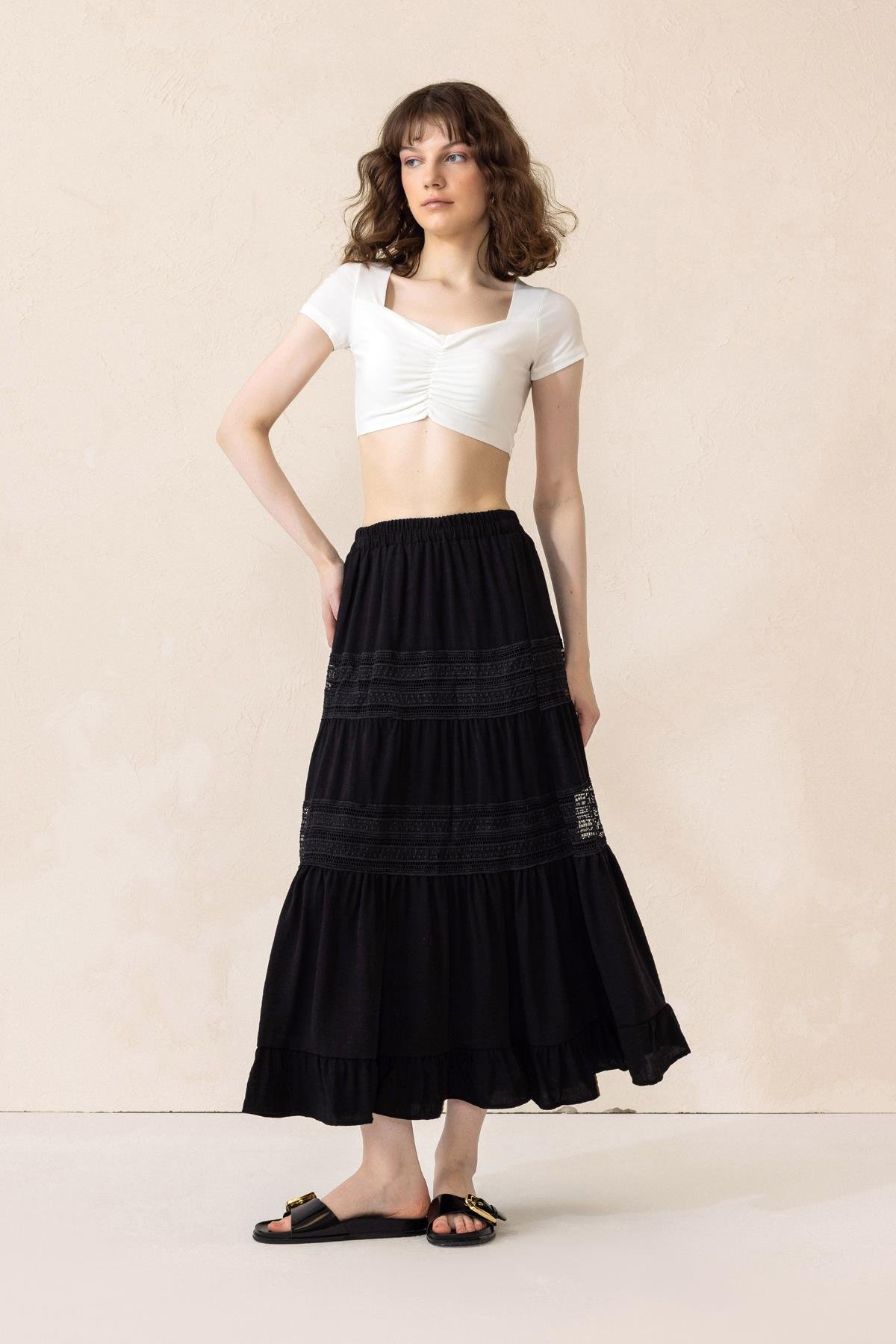 Elastic Waist Skirt with Lace Detail BLACK 7061