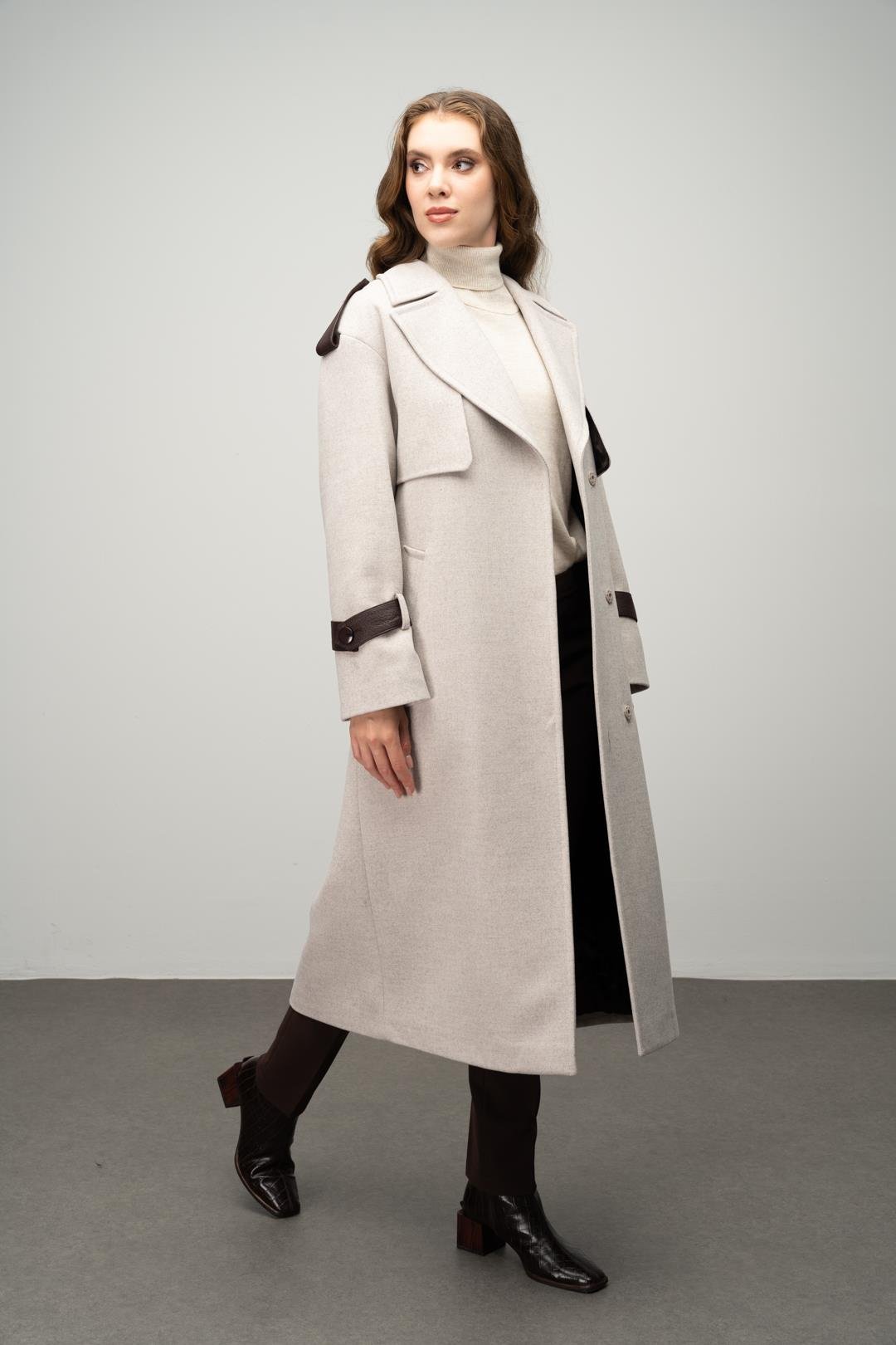 Cashmere Coat with Cape Detail and Genuine Leather Accessories IVORY 3031-K