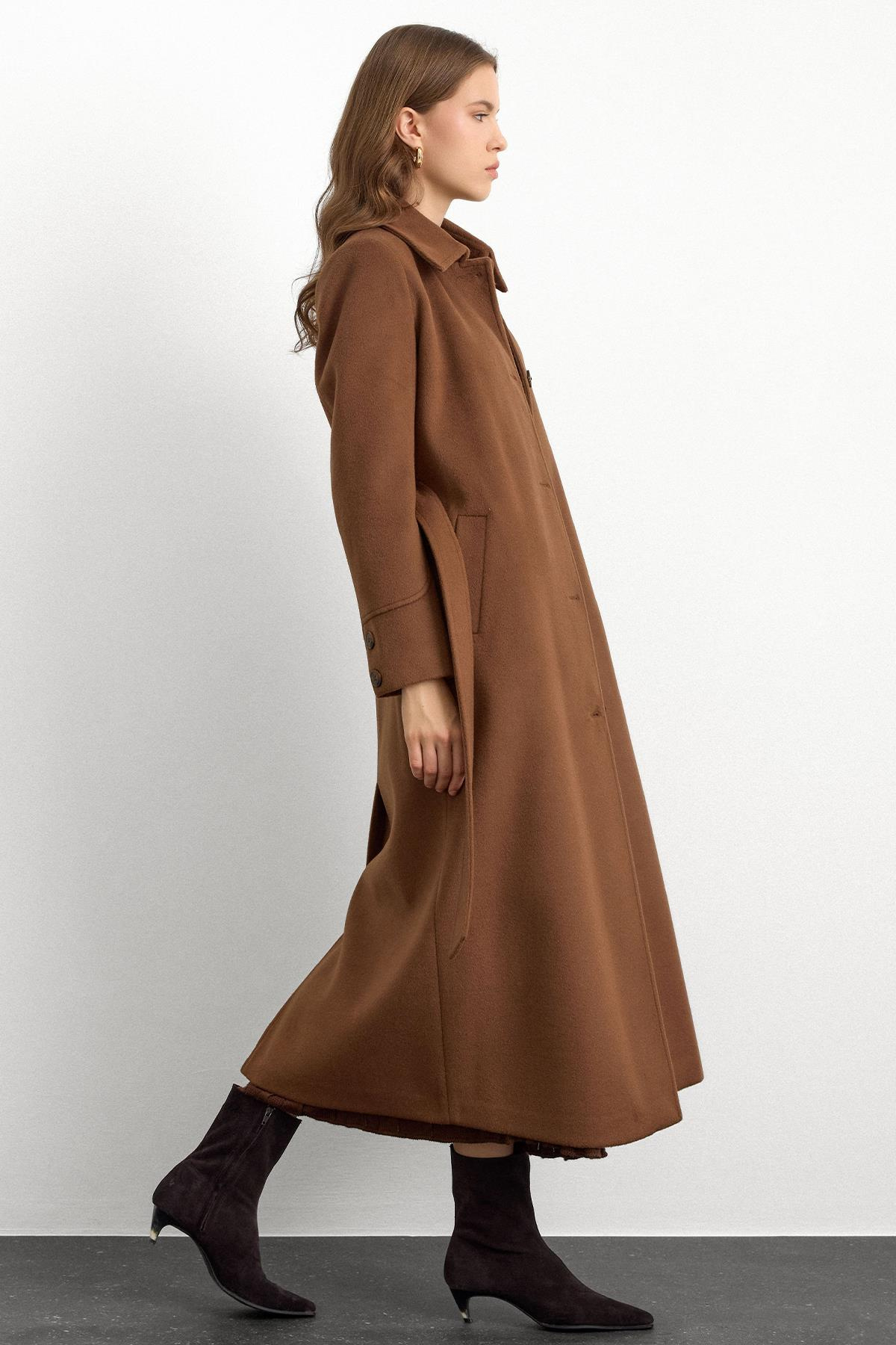 Gömlek Yaka Belden Bağlamalı Uzun Kaban TÜTÜN 3152