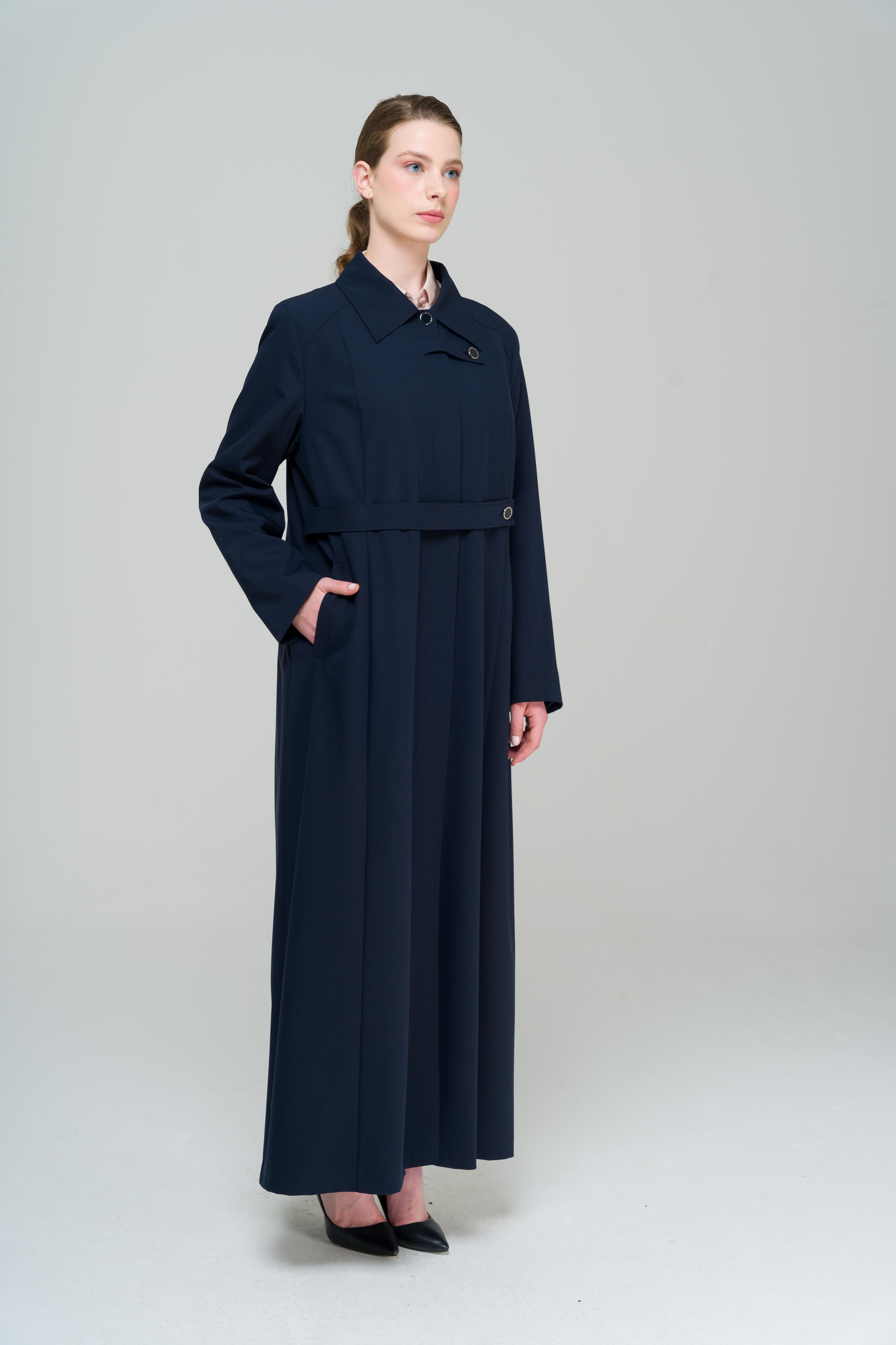 معطف علوي مبطن بمقاس كبير مع ياقة قميص وتفاصيل مضلعة الأزرق الداكن 6565