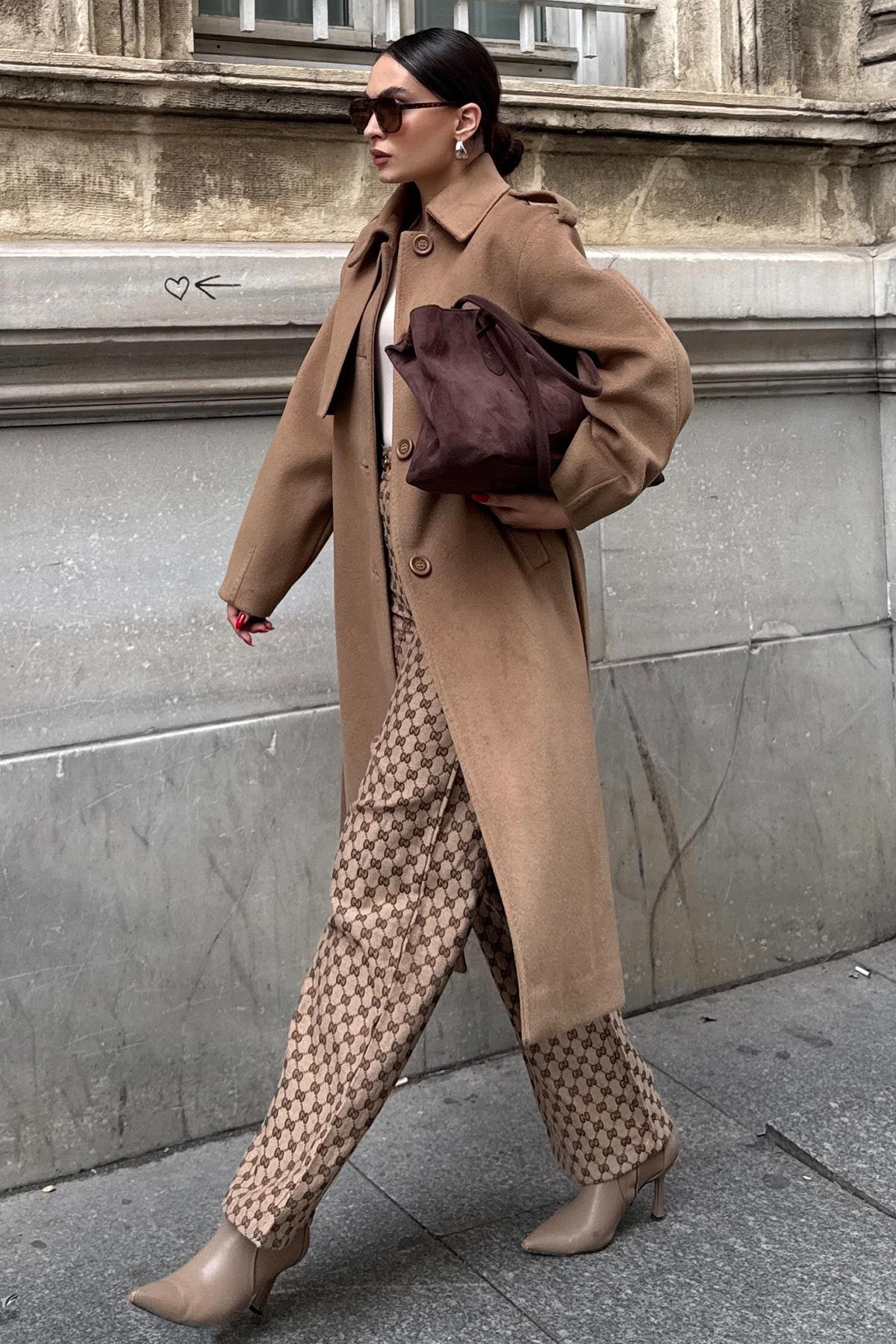 Gömlek Yaka Punto Dikiş Detaylı Premium Kaban K. KAMEL 3125