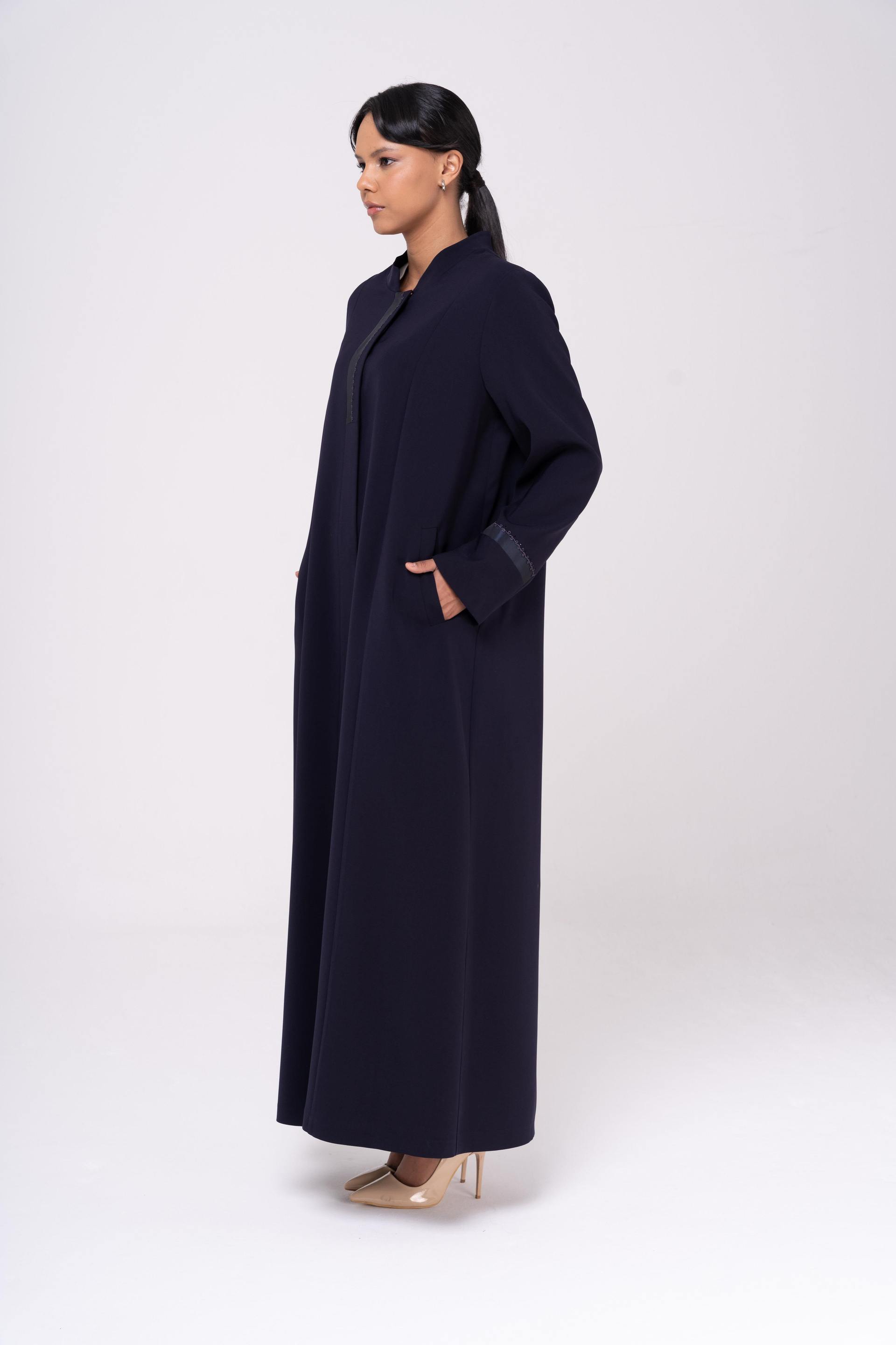 Hakim Yaka Tafta ve İşleme Detaylı Astarlı Büyük Beden Pardesü LACİVERT 6547