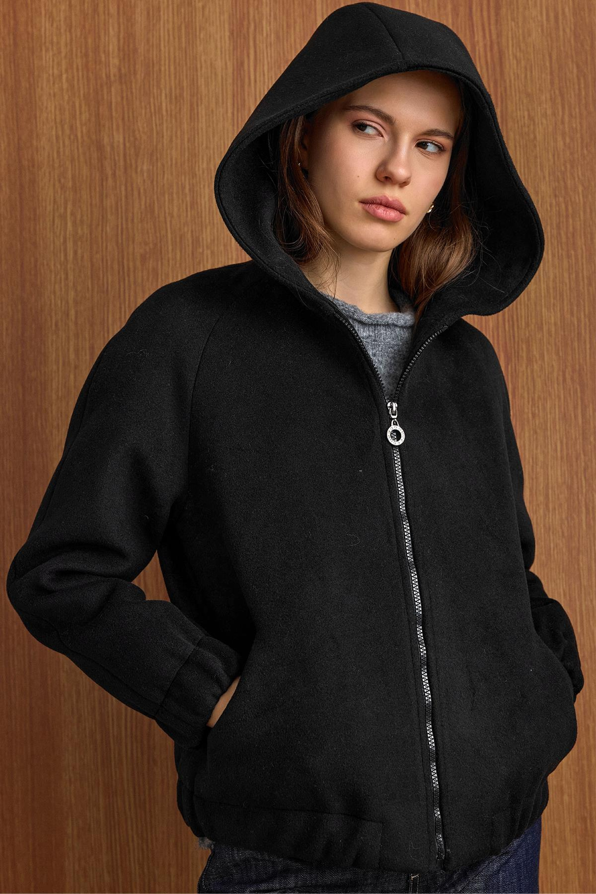 Kapüşonlu Beli Lastikli Oversize Kısa Kaban SİYAH 3162