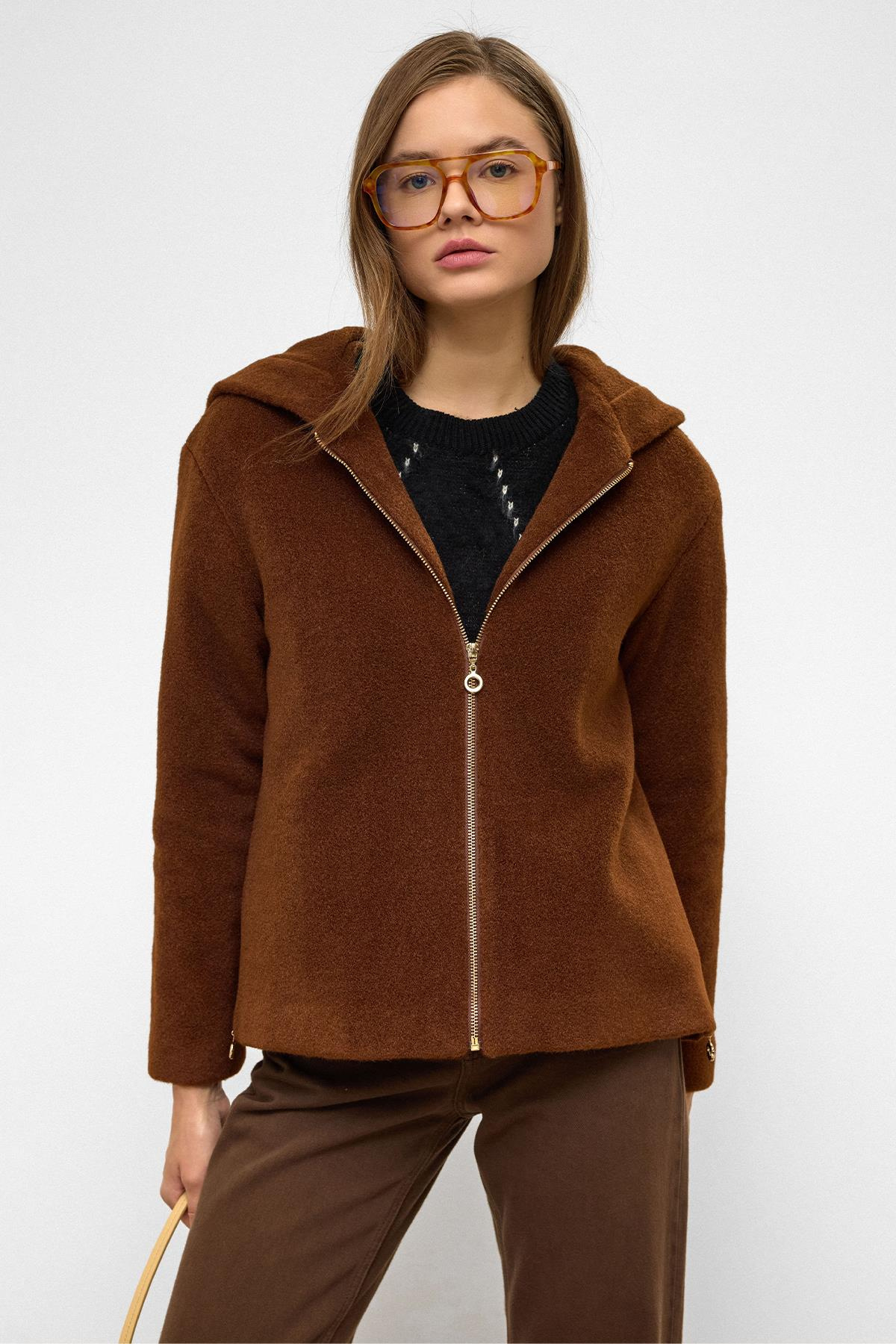 Kapüşonlu Fermuar Detaylı Oversize Kısa Kaban KAHVE 3130