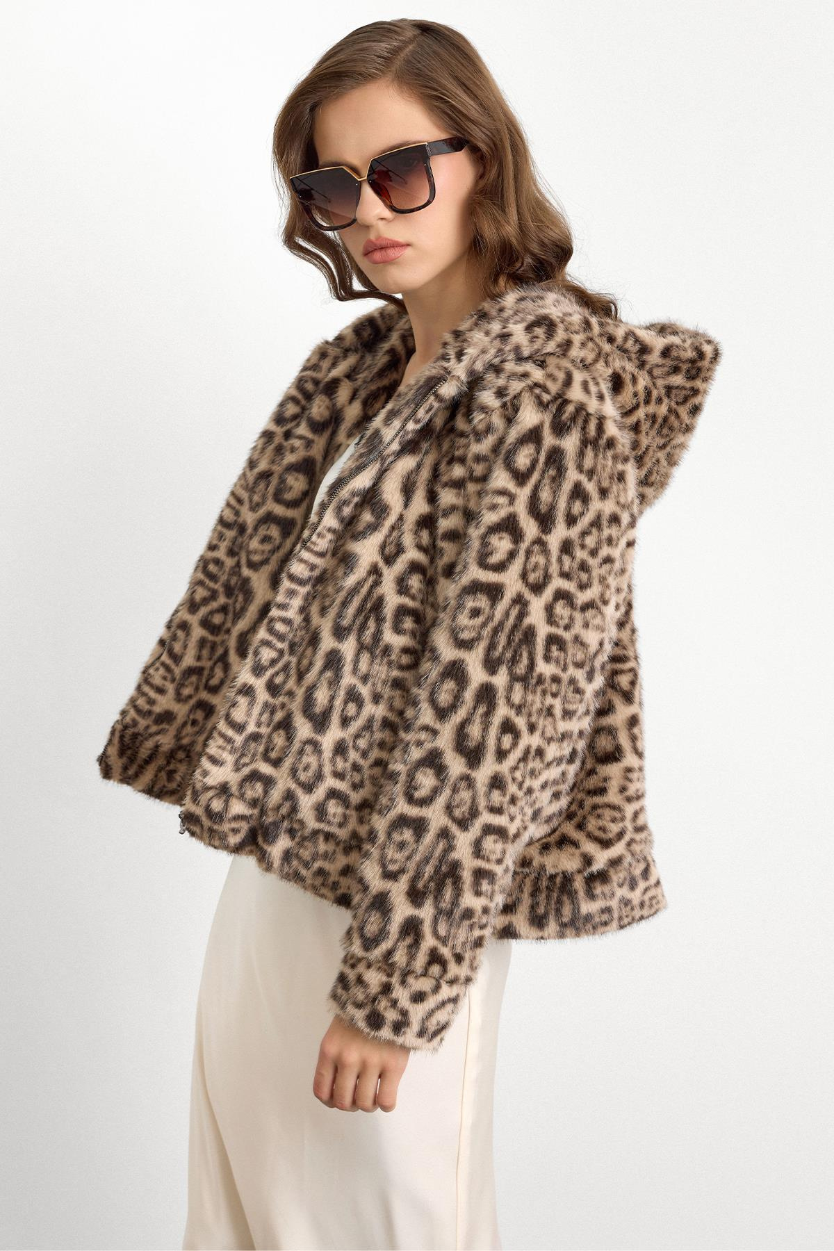 Kapüşonlu Leopar Desenli Suni Kürk Ceket BEJ 1015