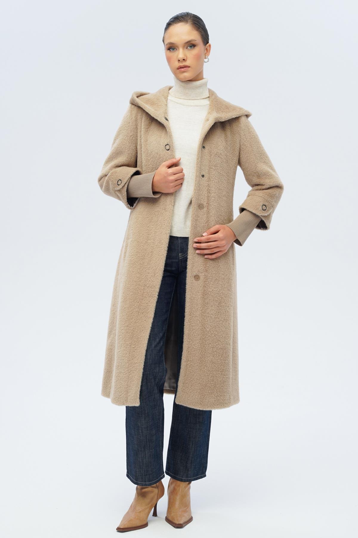 Hooded Plush Coat with Ribbed Detail VIZON 3118