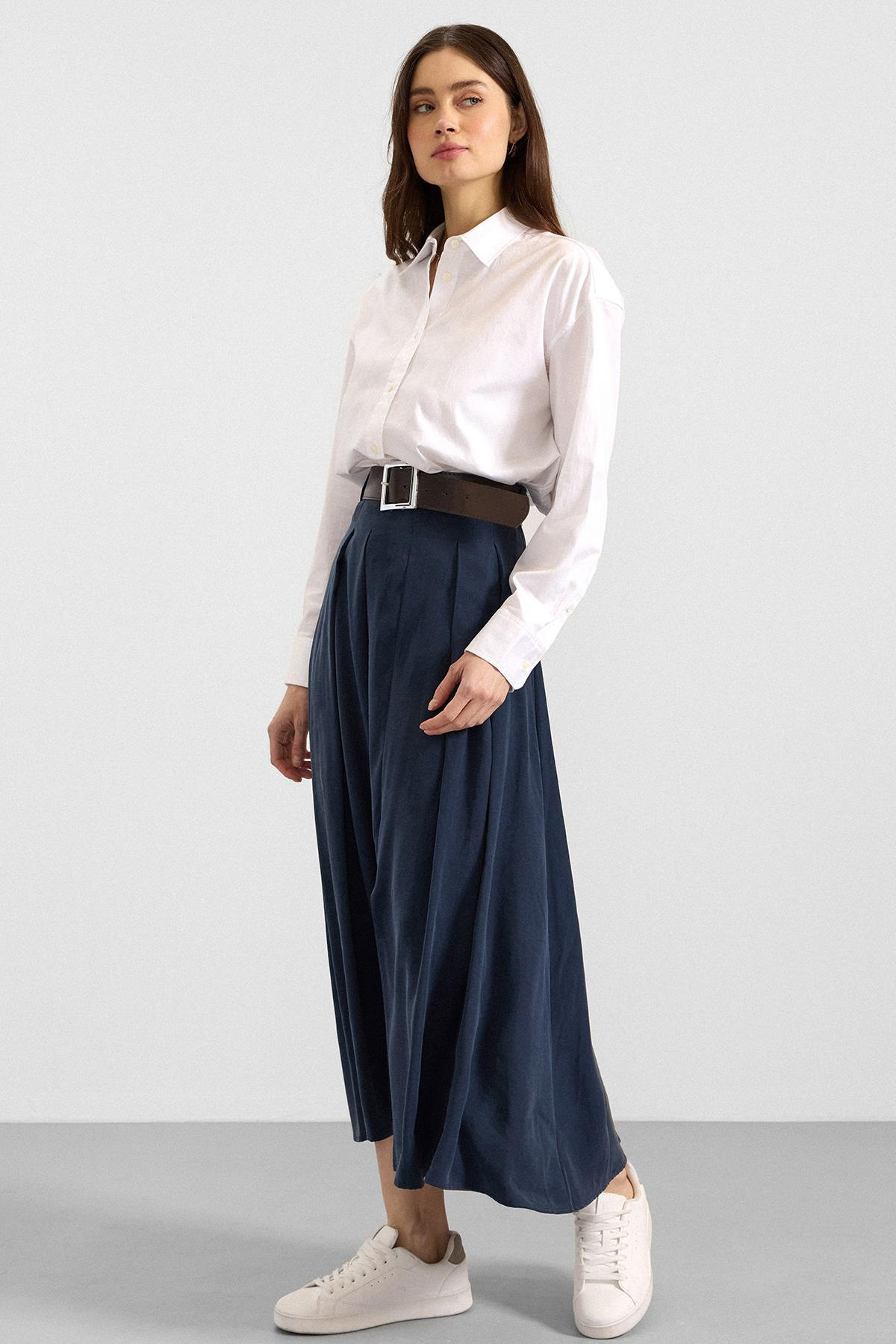 Kemer Detaylı Önden Yırtmaçlı Pileli Modal Etek LACİVERT 7069