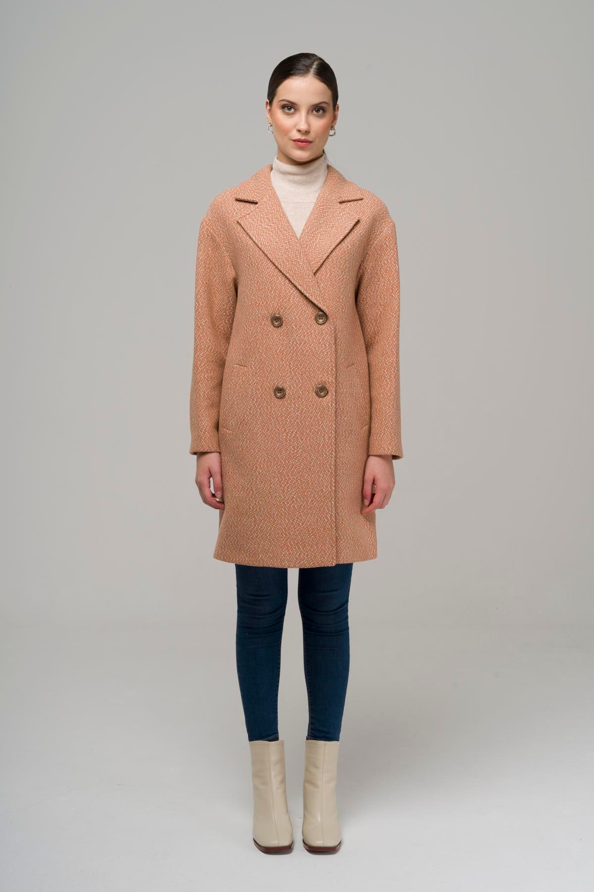 معطف متعرج كبير الحجم ذو صدر مزدوج قَشَّة 3949