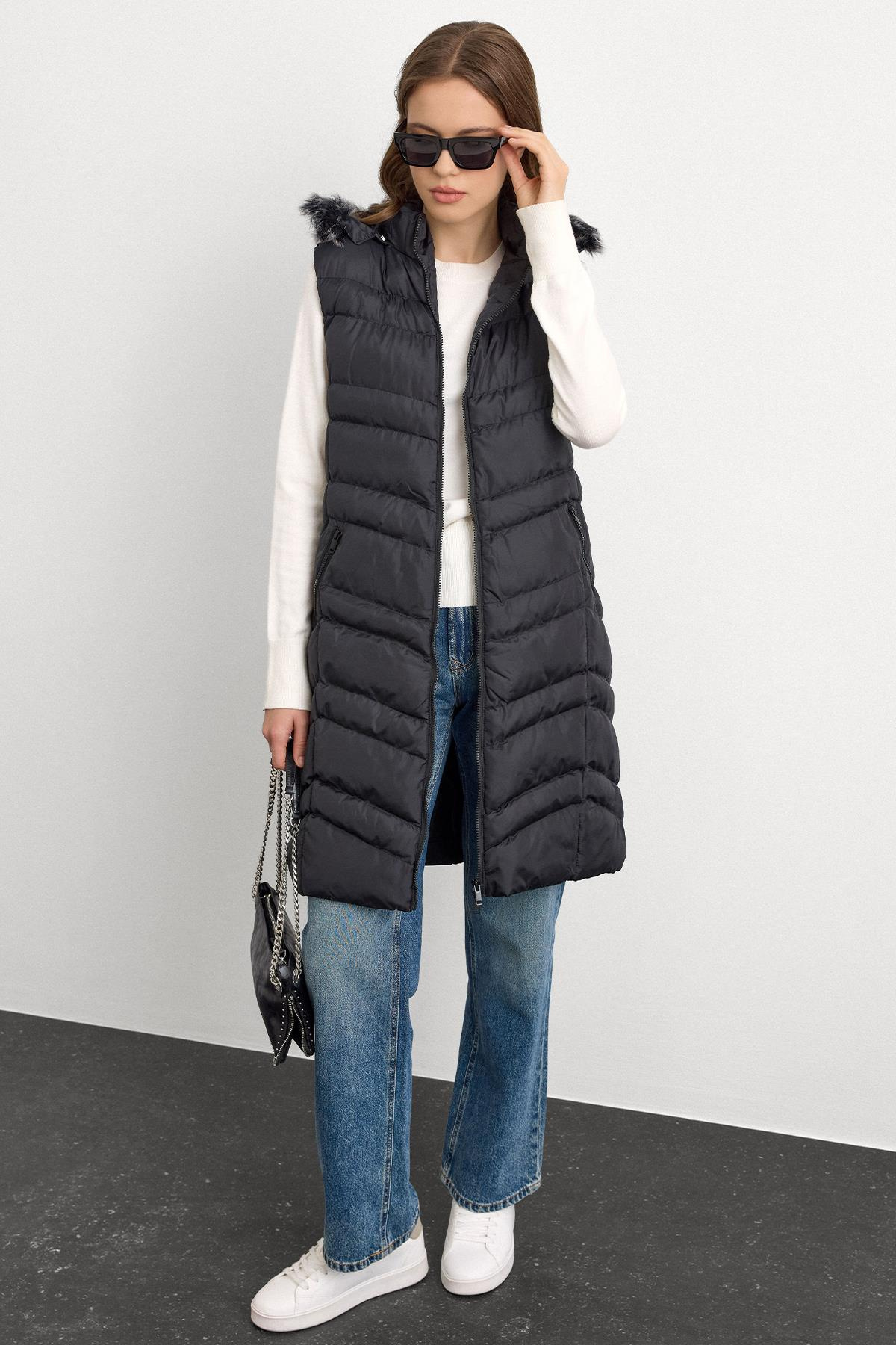 Kürklü Çıkabillir Kapüşonlu Şişme Yelek SİYAH 8192