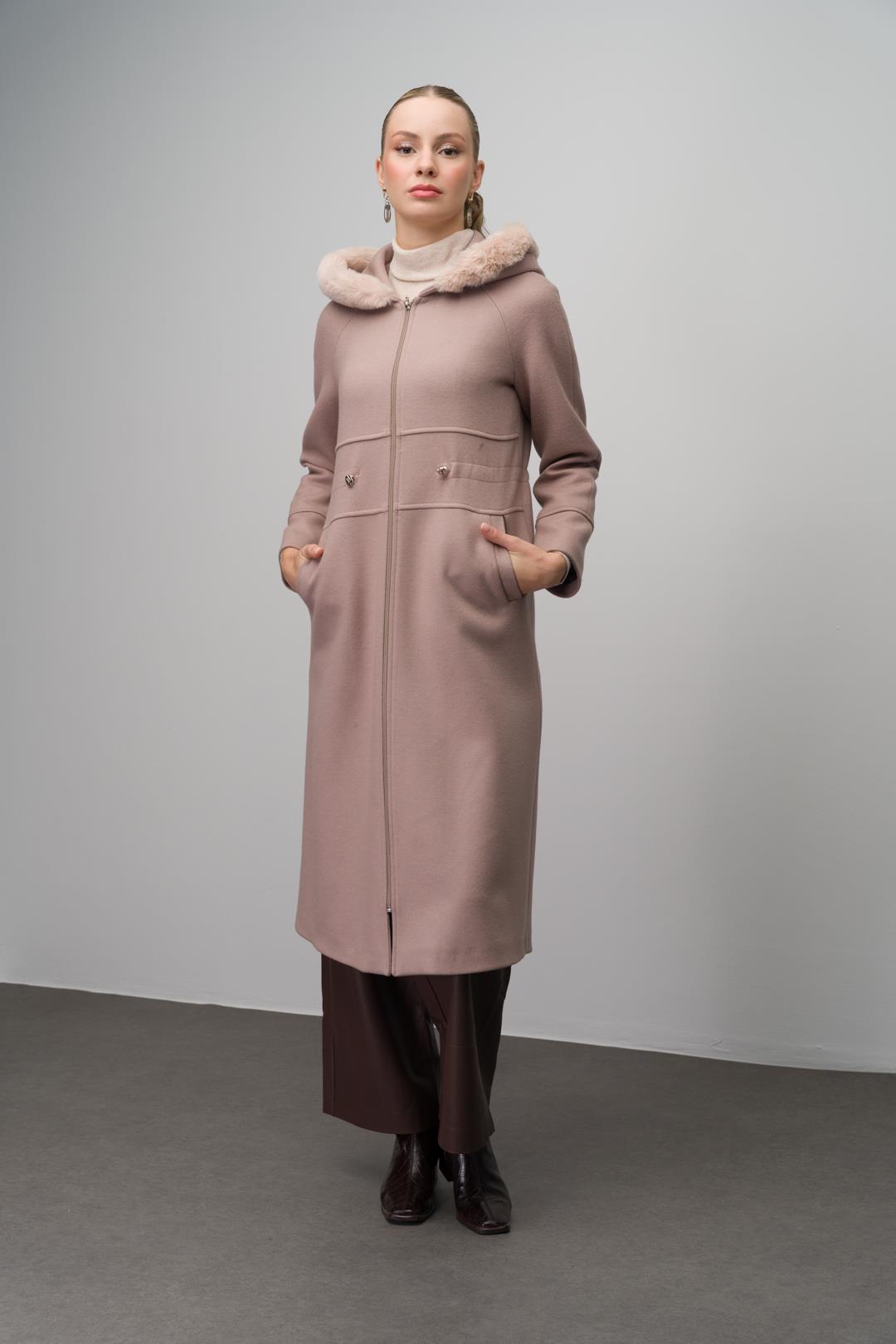 معطف من مزيج الصوف مبطن بالفرو مع غطاء للرأس ورباط على الخصر يفعل 6633