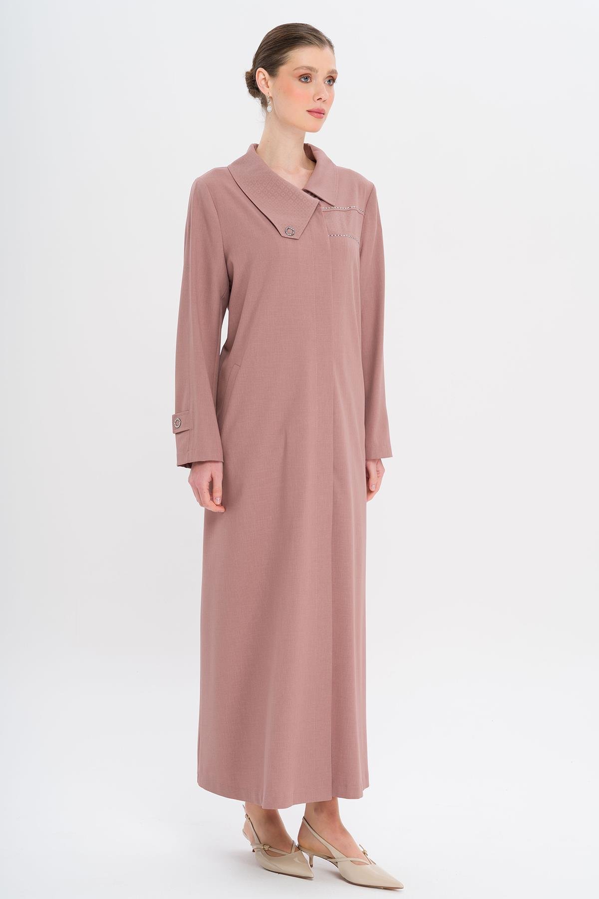 Mendil Yaka Desen ve Taş Detaylı Astarsız Büyük Beden Pardesü GÜL KURUSU 6714