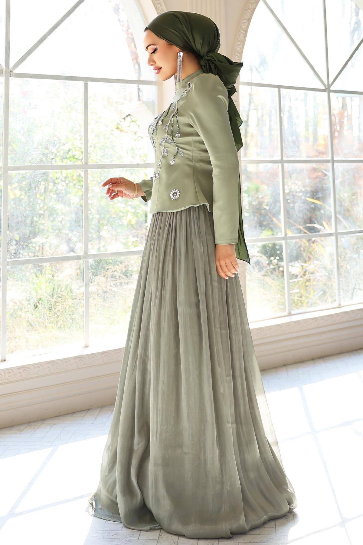 Önü Taş İşlemeli Saten Yoryo İpek Kombinli Tesettür Abiye Elbise AÇIK YEŞİL 1055