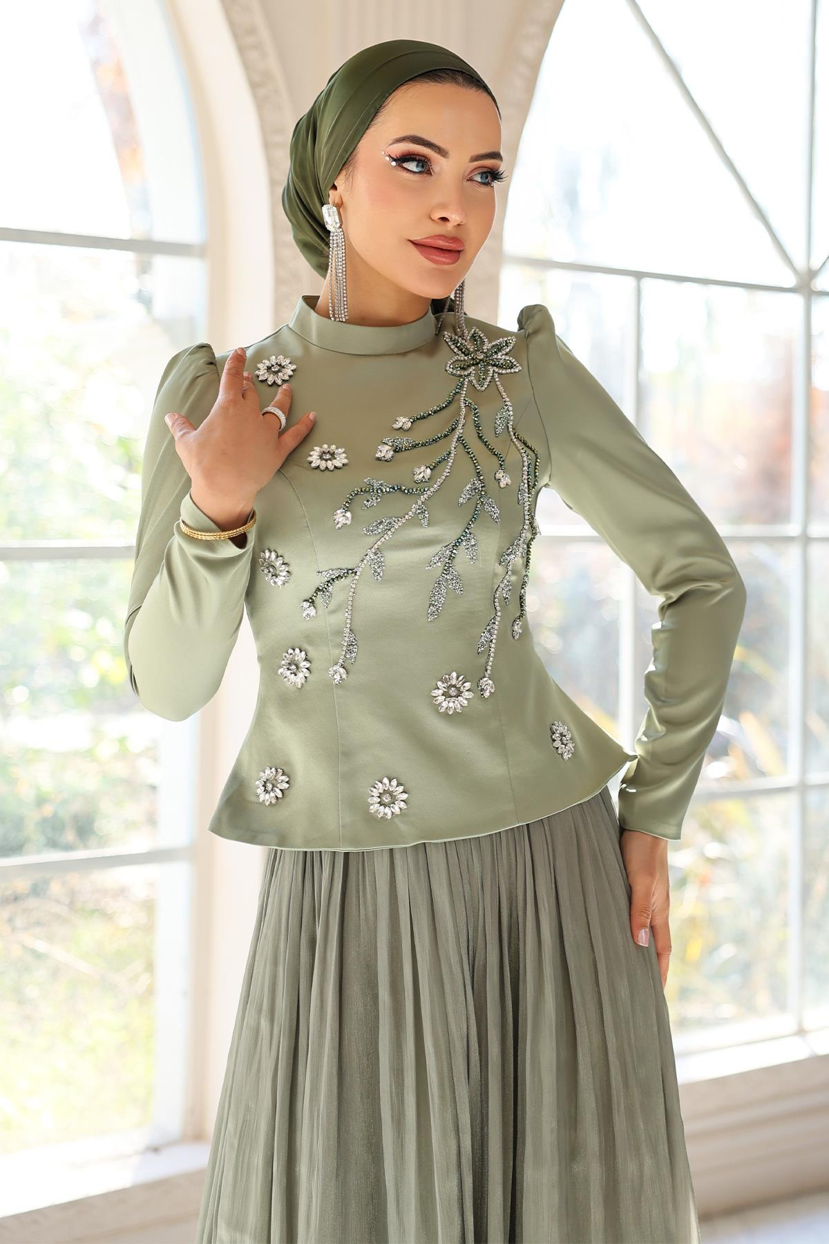 Önü Taş İşlemeli Saten Yoryo İpek Kombinli Tesettür Abiye Elbise AÇIK YEŞİL 1055