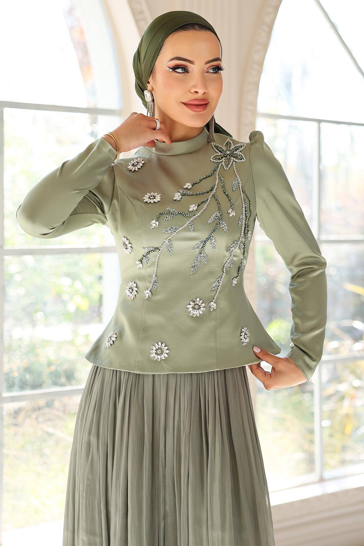 Önü Taş İşlemeli Saten Yoryo İpek Kombinli Tesettür Abiye Elbise AÇIK YEŞİL 1055
